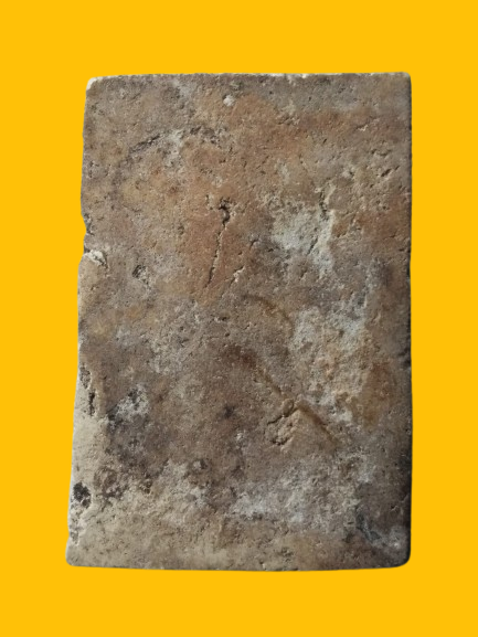 H355 พระเนื้อผงพิมพ์ขุดสระใหญ่ หลวงปู่เผือก วัดกิ่งแก้ว เนื้อจัด