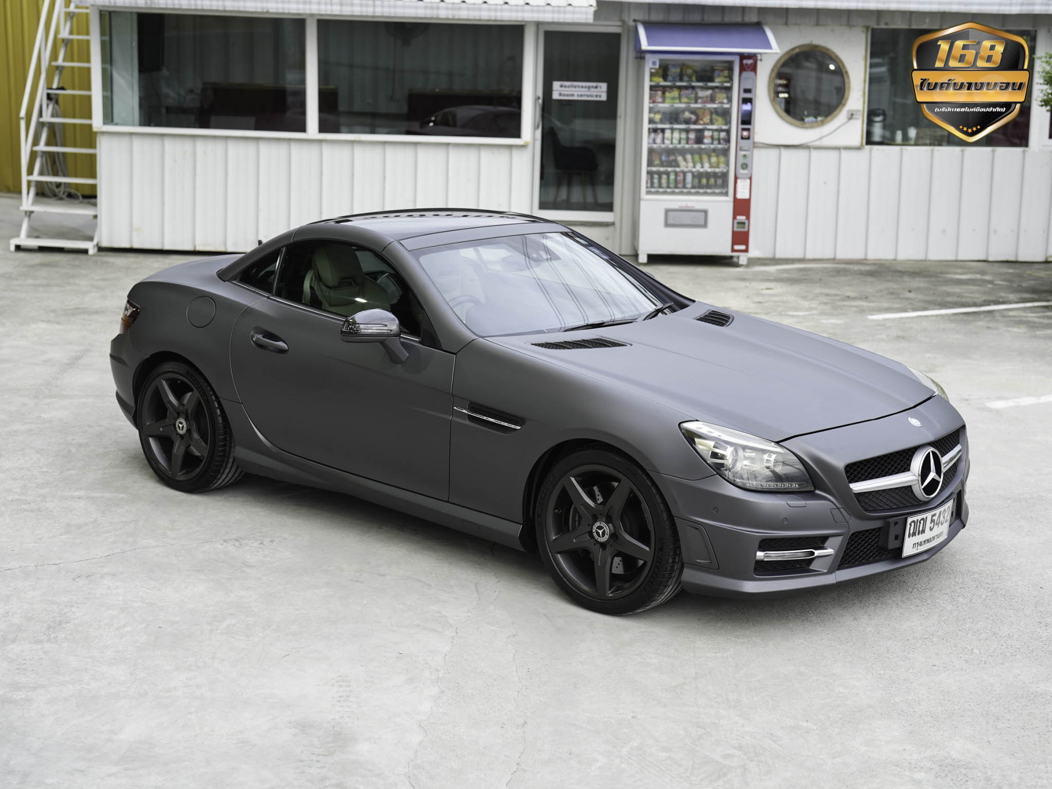 Mercedes-Benz SLK200 Kompressor (R172) จดปี 2015 ดาวห์เริ่มต้นที่ 49,000 บ.