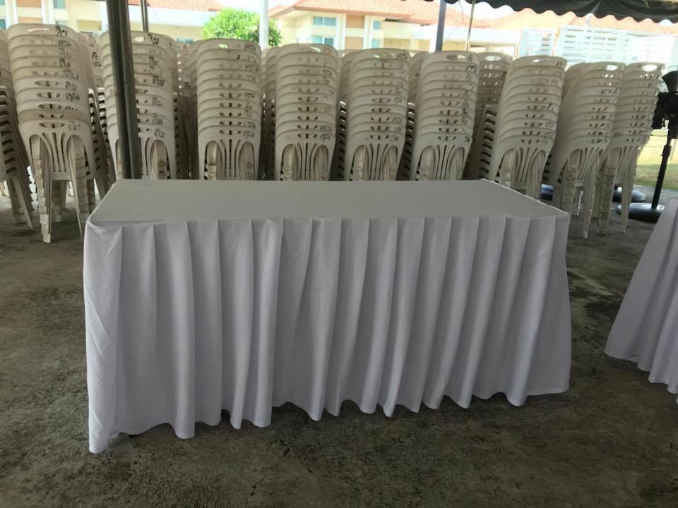 โต๊ะพับหน้าขาว1.8 / โต๊ะสัมมนา / โต๊ะหน้าขาว/ โต๊ะตั้งอาหาร / โต๊ะหน้าขาว ขนาด0.6x1.8เมตร