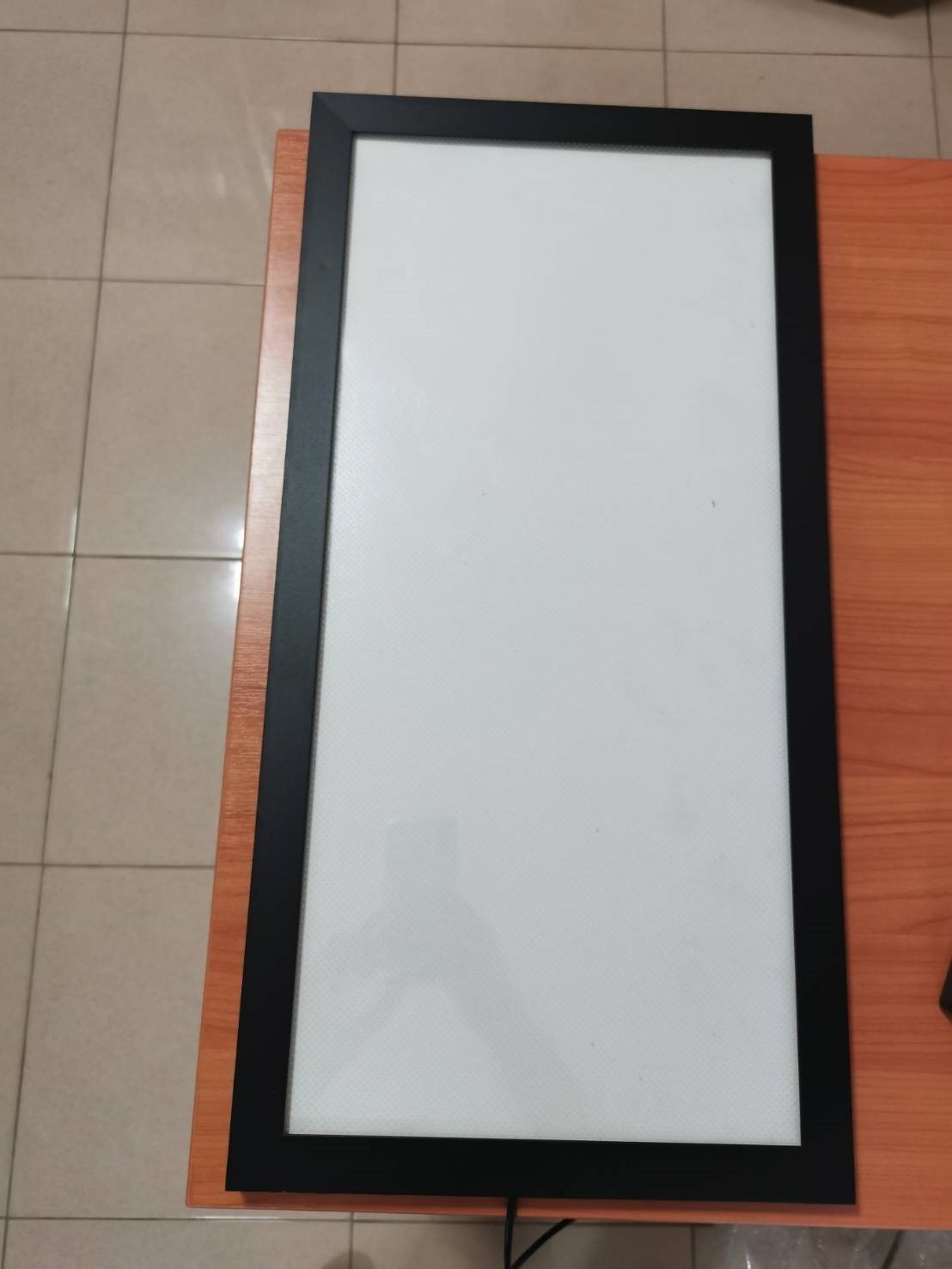 ป้ายไฟ LED รุ่น SNAP FRAME แบบบาง ติดผนัง สีขาว ติดตั้งง่าย (สั่งผลิตตามขนาดที่ต้องการ) สำเนา