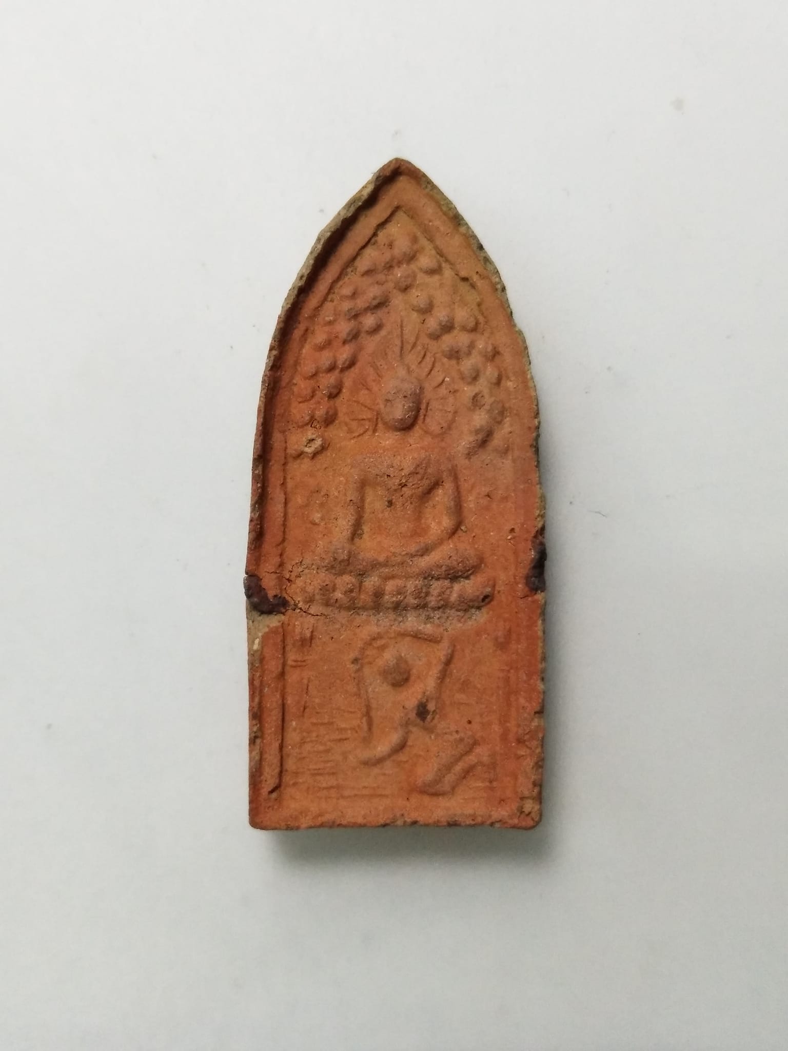 F395 พระเนื้อดินพิมพ์พระแม่ธรณีปีบมวยผม