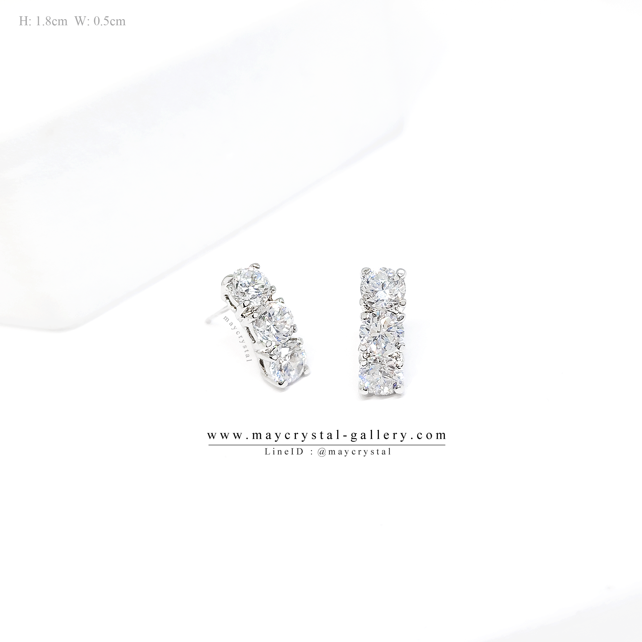 ต่างหูคริสตัลจากยุโรป (Embellished with Crystals from Austria)