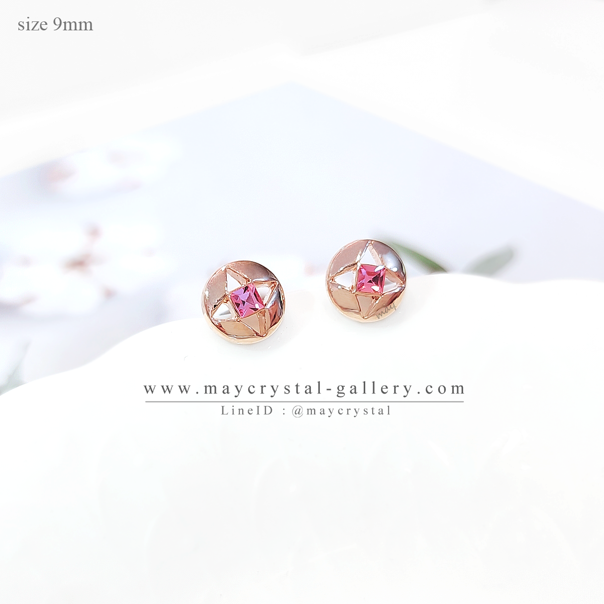 ต่างหูคริสตัลจากยุโรป (Embellished with Crystals from Austria)