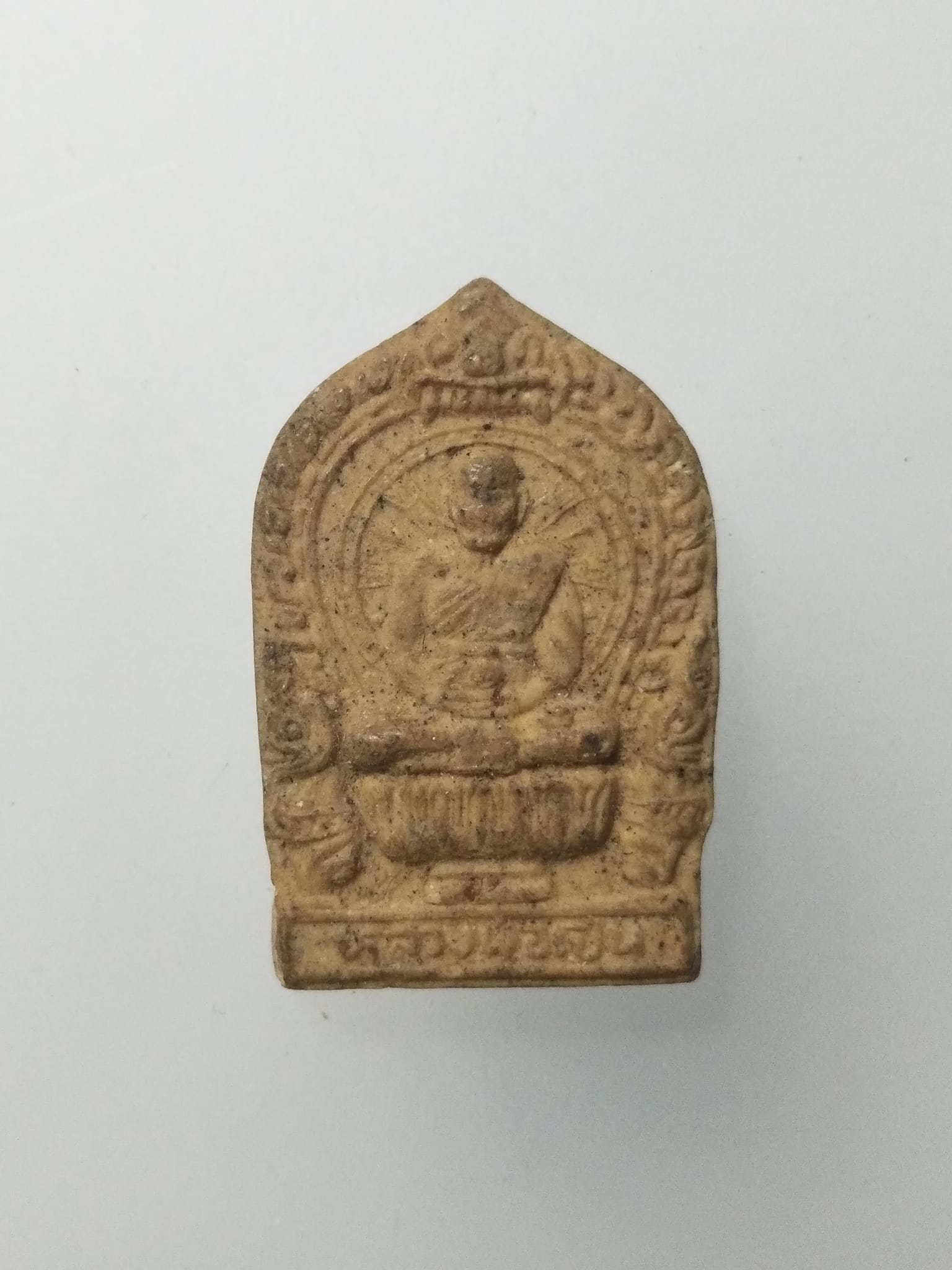 F200 พระผงเสมานั่งพาน หลวงพ่อเปิ่น วัดบางพระ จ.นครปฐม