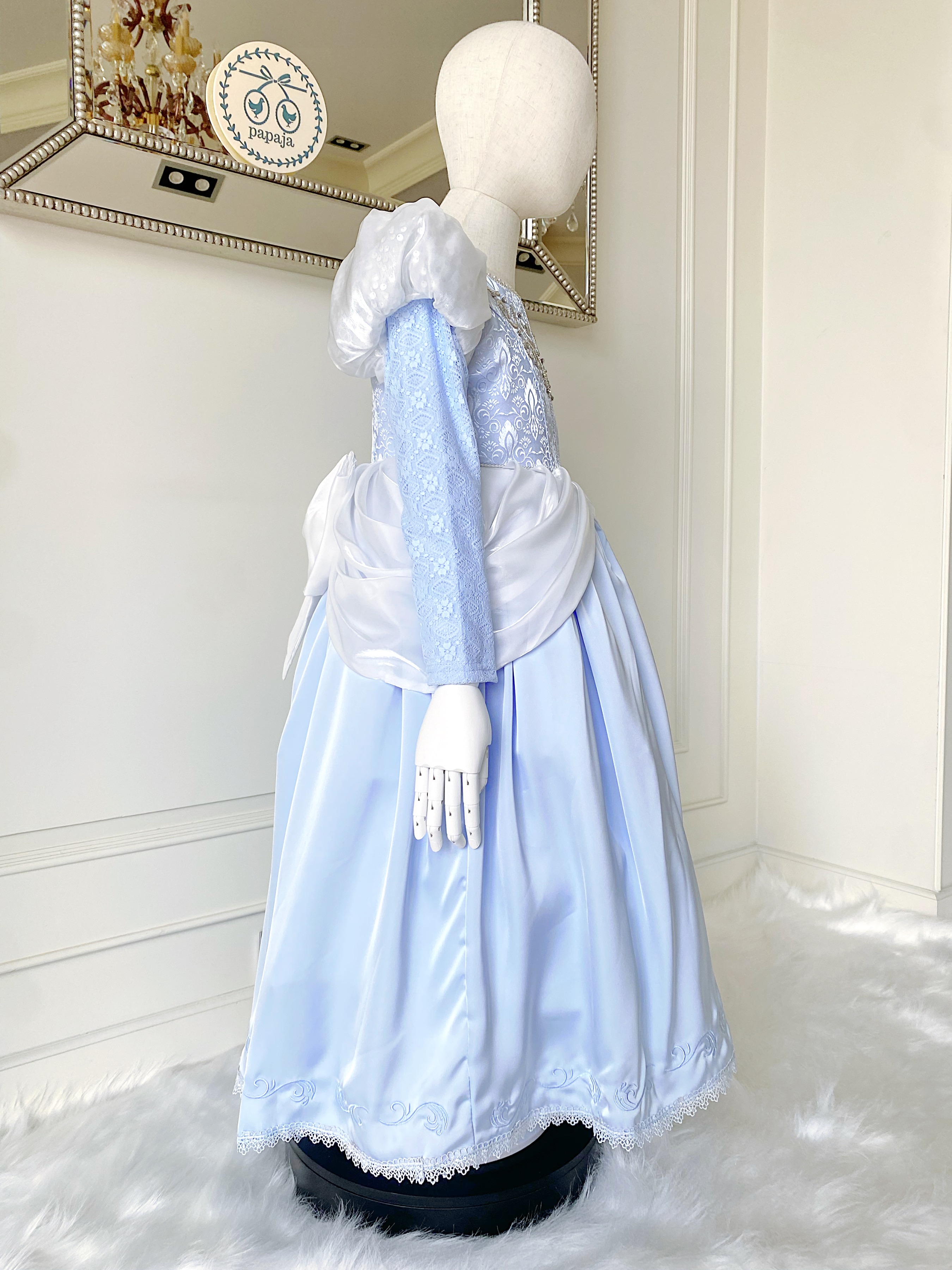 ชุดเจ้าหญิงซินเดอเรลล่าทรงคลาสสิค งาน Super Premium หรูหราอลังการที่สุด