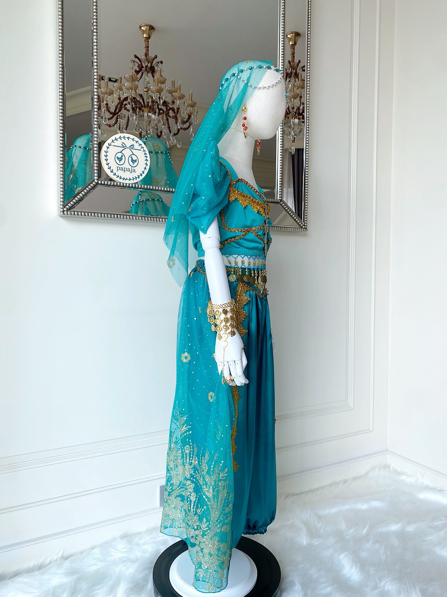 ชุดเจ้าหญิงจัสมิน (Jasmine) เซตแบบจัดเต็มเครื่องประดับแน่นๆ ครบๆ ได้ทุกอย่างตามภาพ