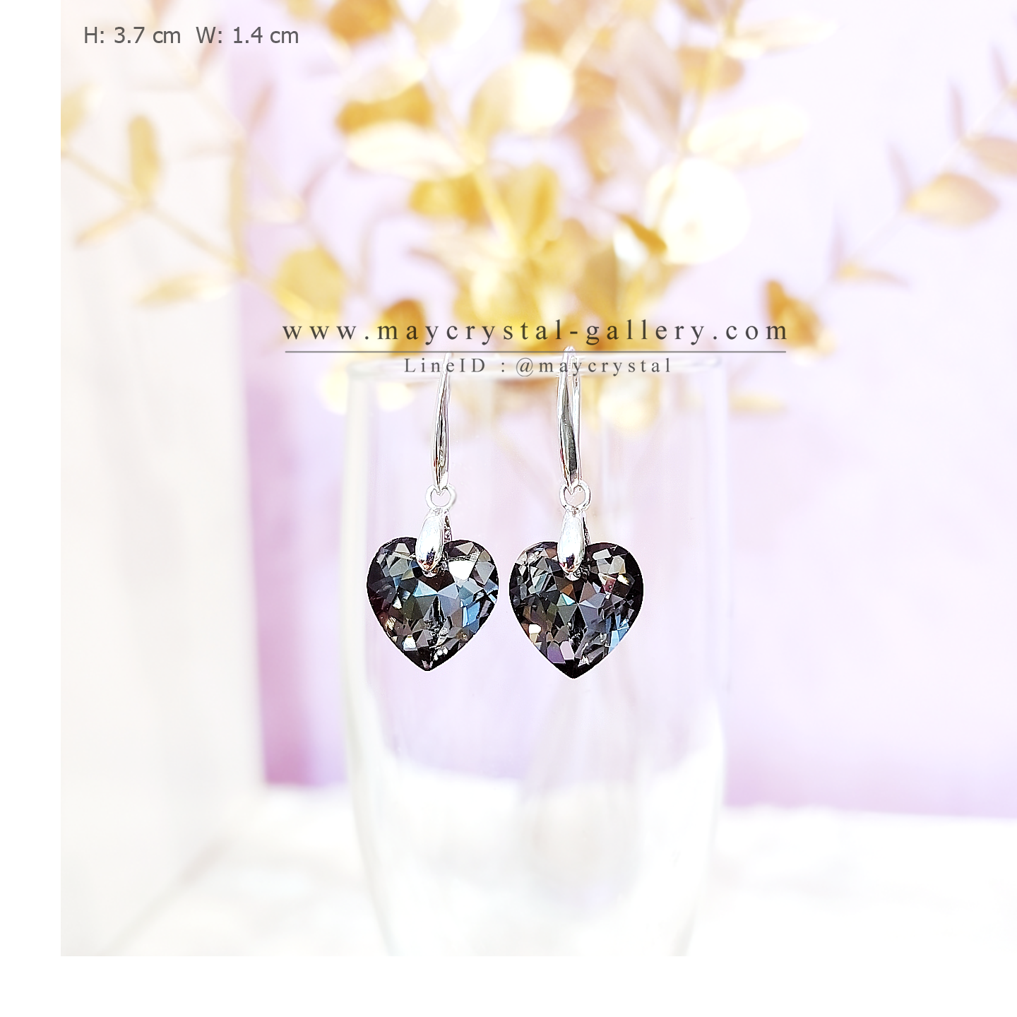 ต่างหูคริสตัล จากประเทศออสเตรีย (Embellished with Crystals from Austria)