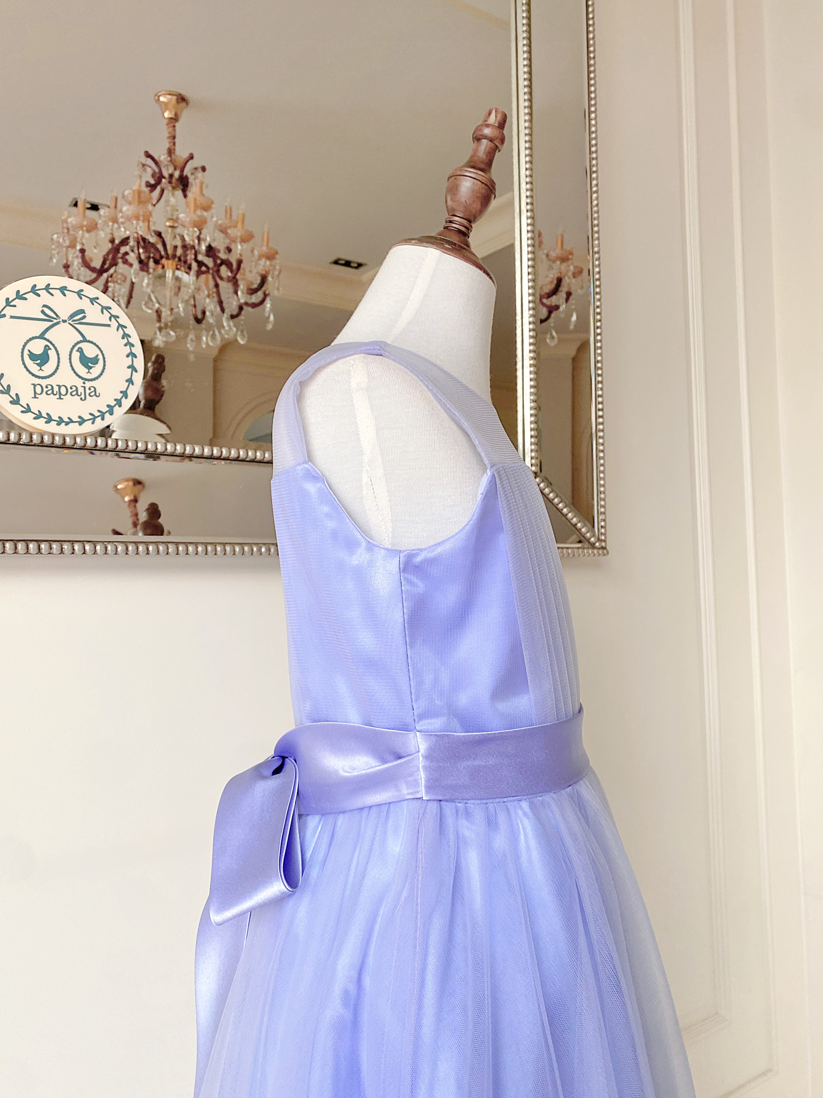 เดรสออกงานราตรียาวแขนกุดสีม่วงพาสเทล (Lilac) (งานไฮพรีเมี่ยม) ช่วงไหล่ซีทรู ช่วงเอวประดับผ้าซาติน