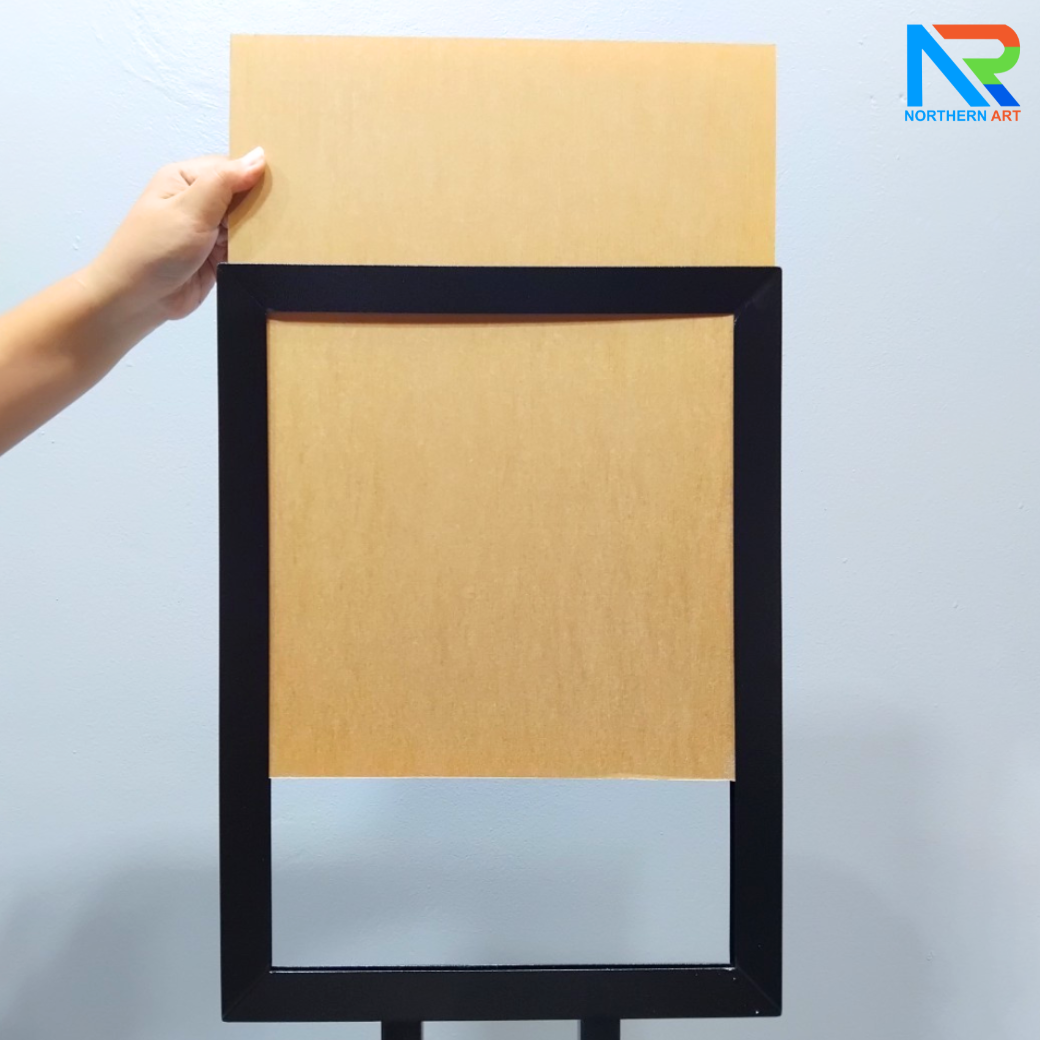 โปสเตอร์สแตนด์เหล็ก A3 สีดำ เสาคู่ ฐานเหลี่ยม ขนาด (W)35 x (L)47 x (H)145 cm. พร้อมแผ่นอะคริลิคใส 2 มม.2แผ่น สอดงานพิมพ์ด้านบน