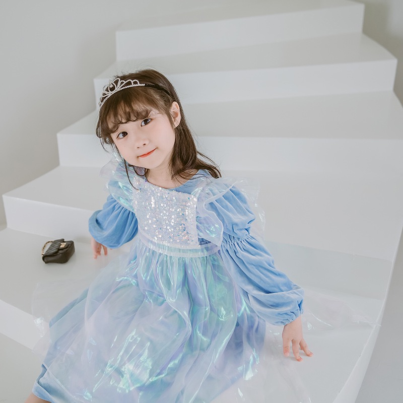ชุดเจ้าหญิงอลิสสีฟ้าครามคอปาด (Alice in Wonderland)