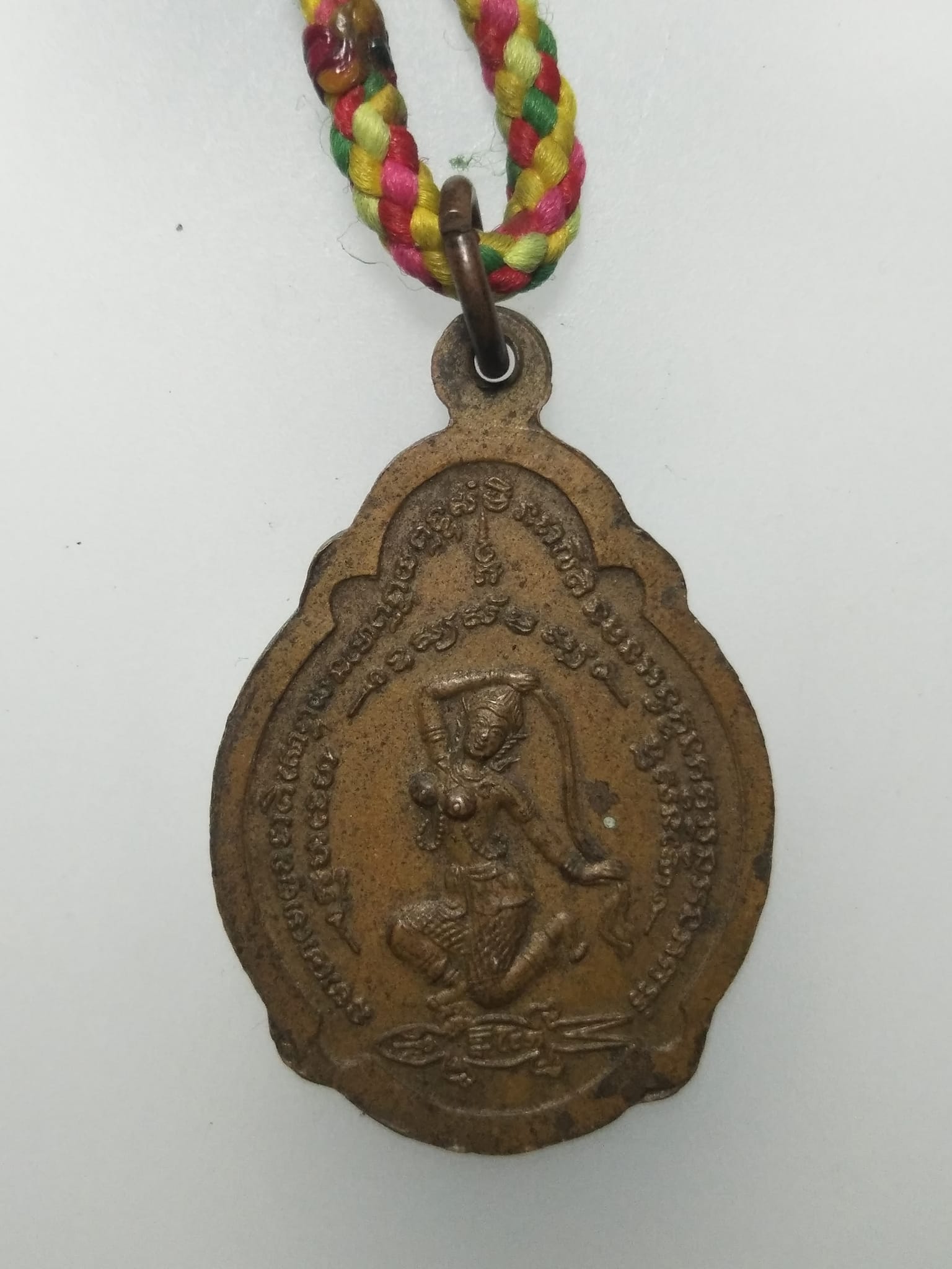 E353 เหรียญจิ้งจก 2 หาง หลังแม่พระธรณี อาจารย์วิเชียร เจ้าตำหรับจิ้งจกสองหาง วัดเสาวคนธ์ จังหวัดเพชรบุรี