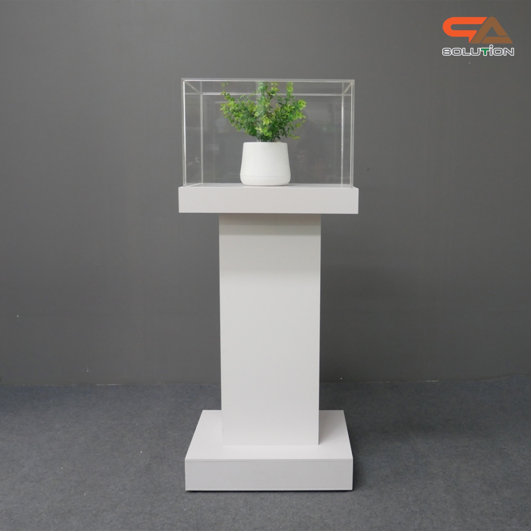 แท่นโชว์สินค้า ดีสเพลย์โชว์สินค้า สีขาว ขนาด (W)50 x (L)40 x (H)119 cm. ด้านบนครอบด้วยอะคริลิคใส4ด้าน