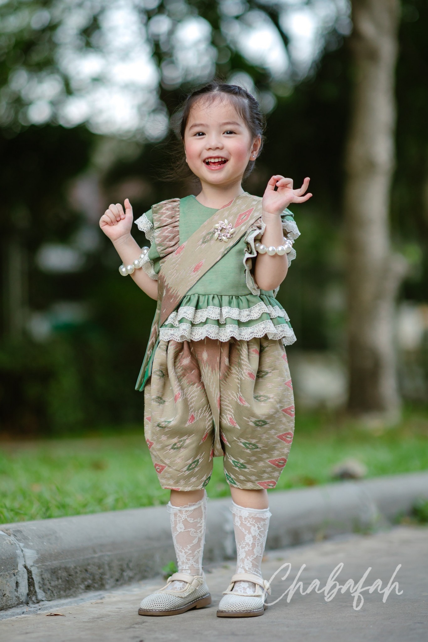 (เซต 4 ชิ้น) ชุดไทยแบรนด์ Chabafah รุ่น ศิรินภา สีเขียว