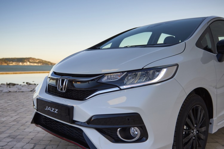 รถเช่า ขอนแก่น - ALL NEW Honda Jazz RS 2019-2020 (ฮอนด้า แจ๊ส) รถเช่าสนามบินขอนแก่น (Car rental khonkaen airport)