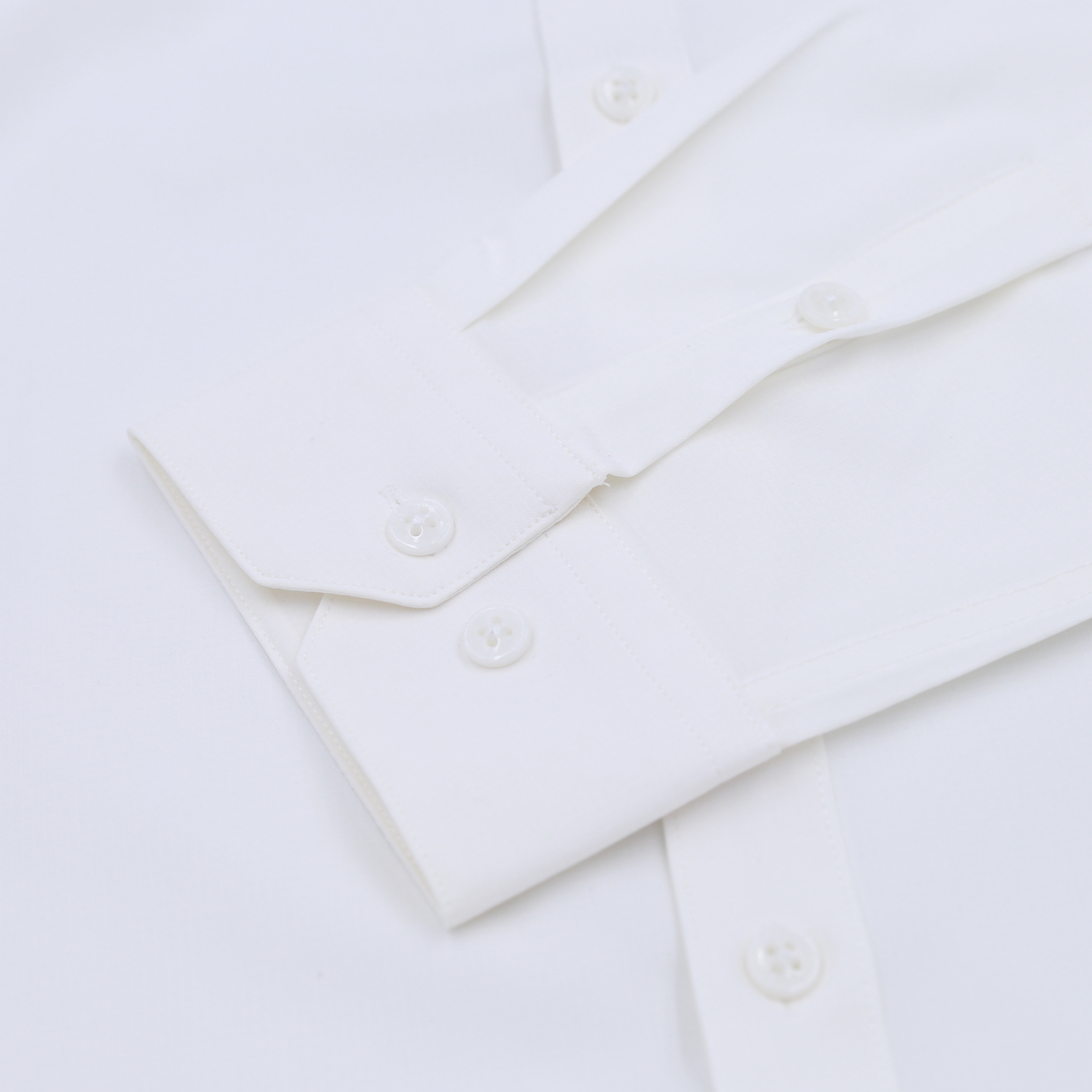 เสื้อเชิ้ตสีครีม Creme Shirt (Standard Collar)