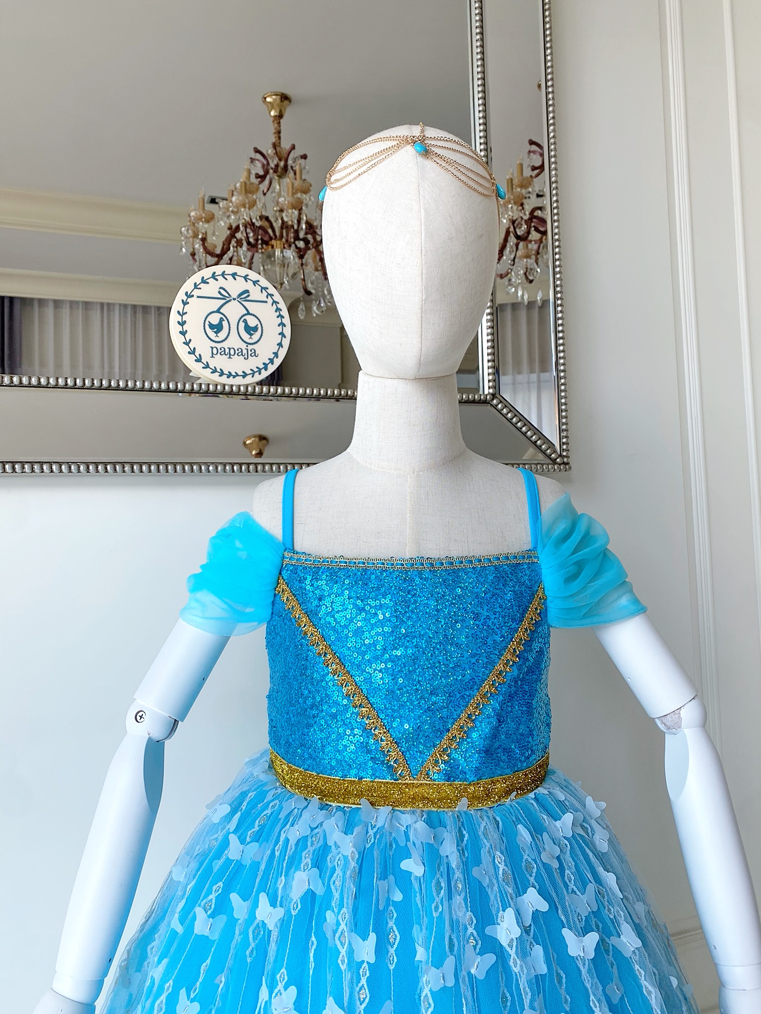 ชุดเจ้าหญิงจัสมิน (Jasmine) กระโปรงบาน พร้อมเครื่องประดับศีรษะสีทองหรูหรา (ไม่รวมสร้อยคอ ถ้าสนใจมีขายแยกค่ะ)