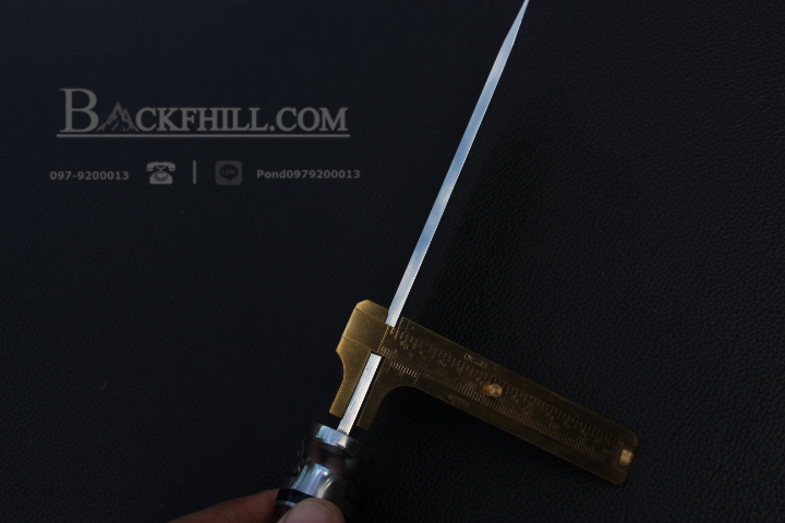 มีดใบตาย COLUMBIA รุ่นA051-4 มีดทรงโรมัน ด้ามจับ ลายคลาสสิค ไม้อย่างดี พร้อมซองไนลอน