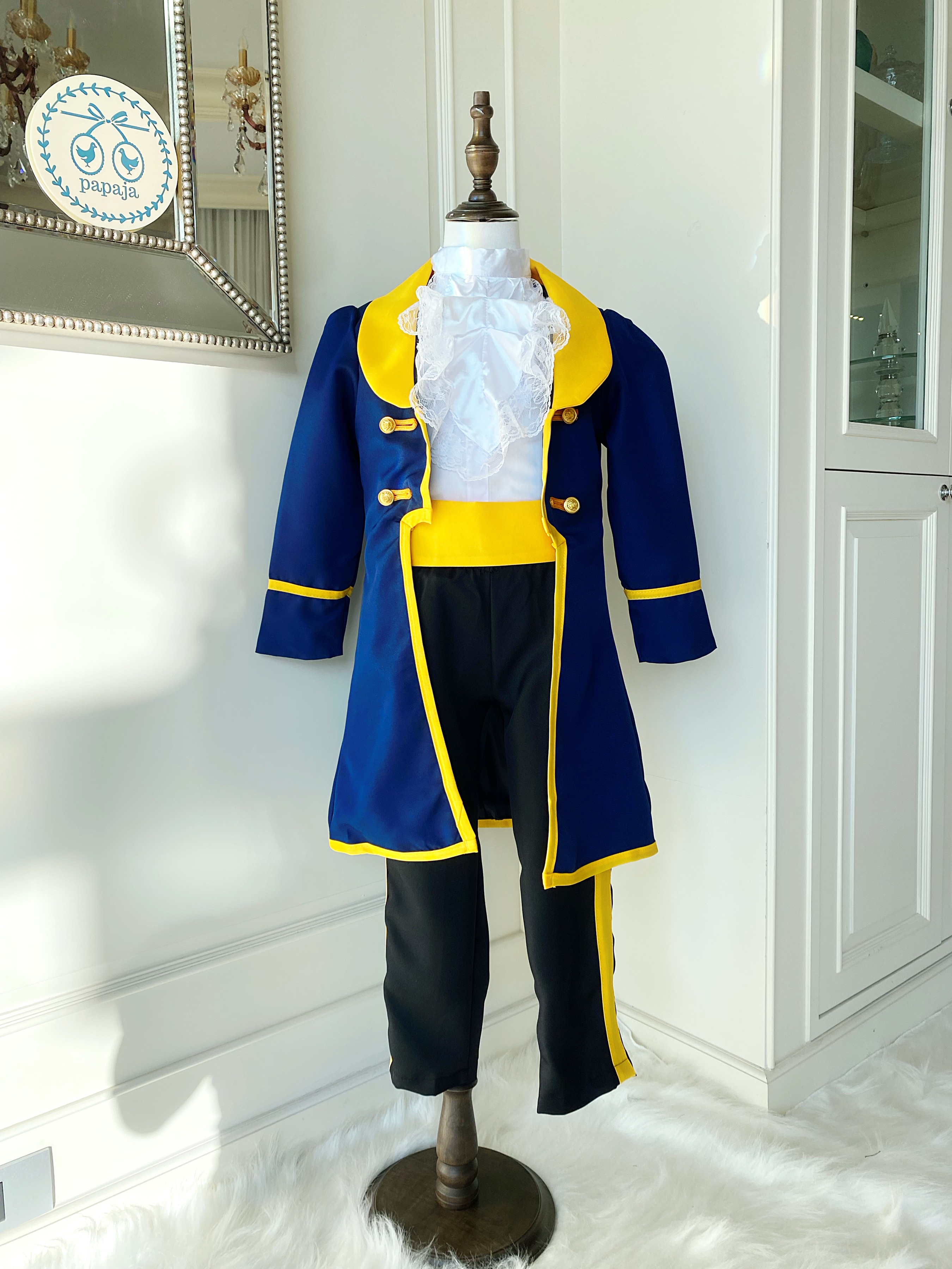 ชุดเจ้าชายรูปงามเสื้อคลุมตัวยาวสีน้ำเงิน ธีมโฉมงามกับเจ้าชายอสูร (Beauty and the Beast)