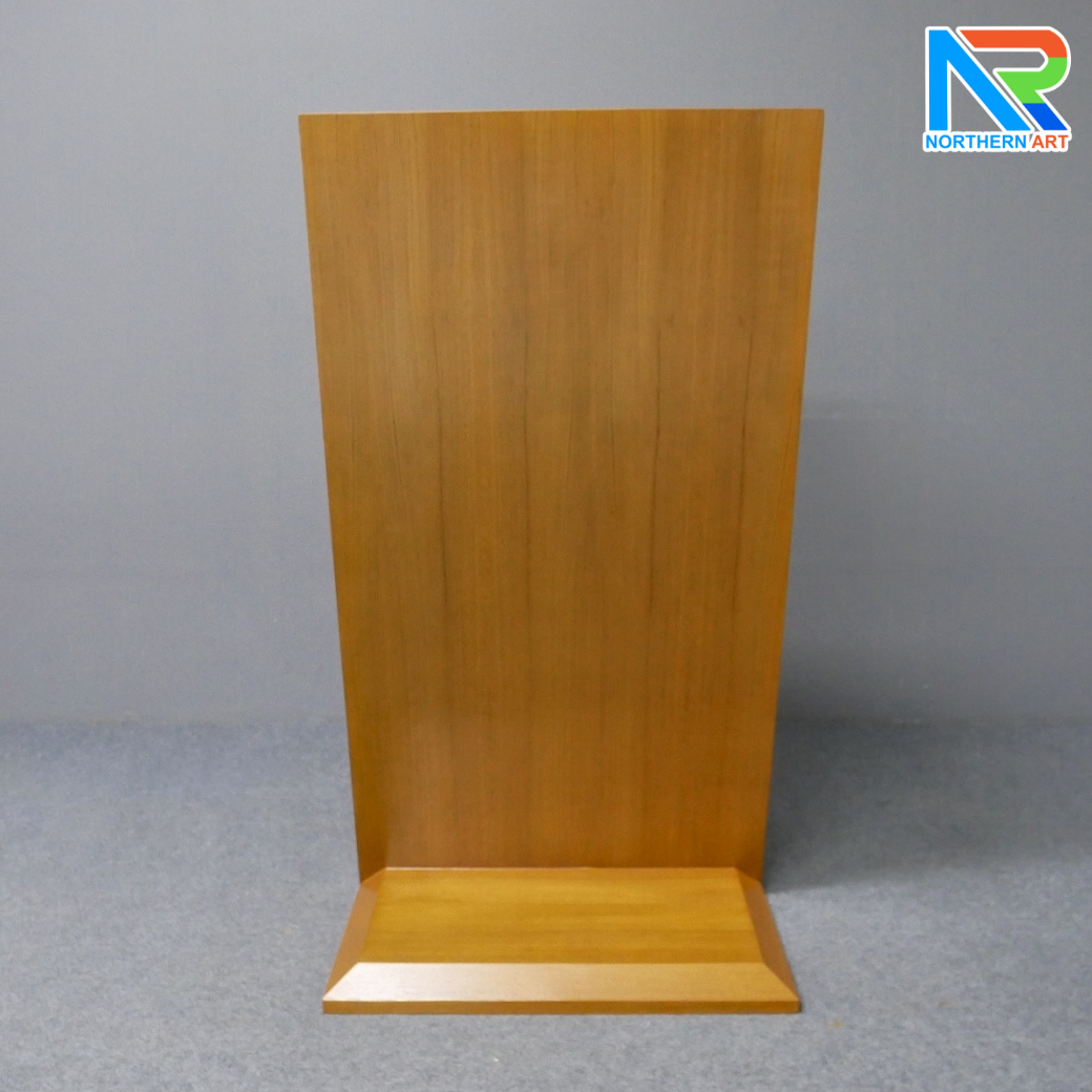 โพเดียมไม้ สีสัก ทรง Z ขนาด (W)60 x (L)40 x (H)110 ซม. แข็งแรง ทรงสวย เหมาะสำหรับการนำเสนอทุกโอกาส