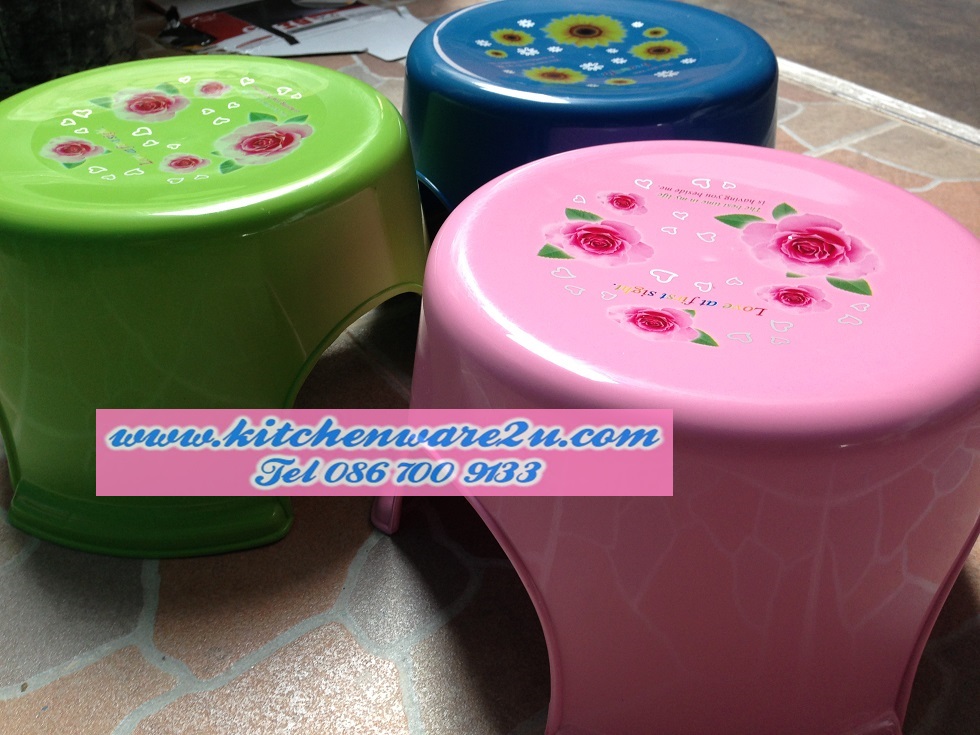 P07636 เก้าอี้สามขา พิมพ์ฟอยด์ หนา ราคาส่งต่อ 12 โหล : 144 ตัว :เฉลี่ย 230 บาท ต่อโหล