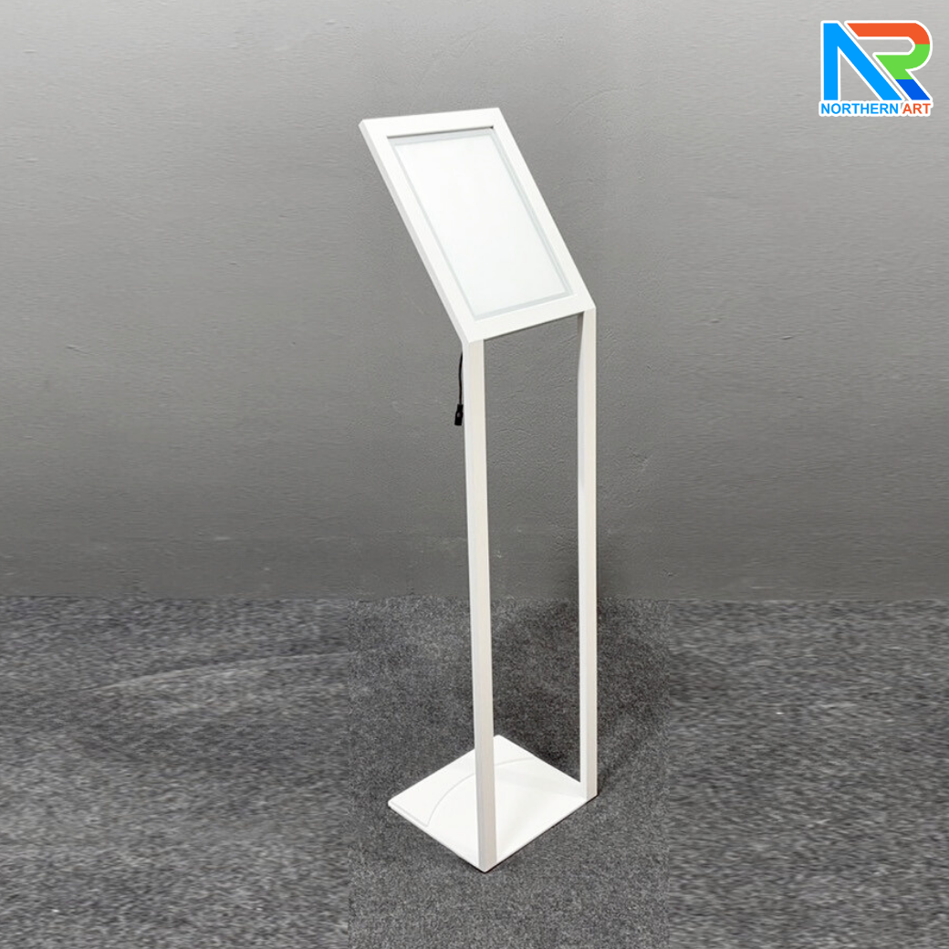 โปสเตอร์สแตนด์ตั้งพื้น LED รุ่นโชว์รูมรถ ขนาด A4 สอดงานพิมพ์ด้านบน วัสดุเหล็ก สีขาว มั่นคงแข็งแรง