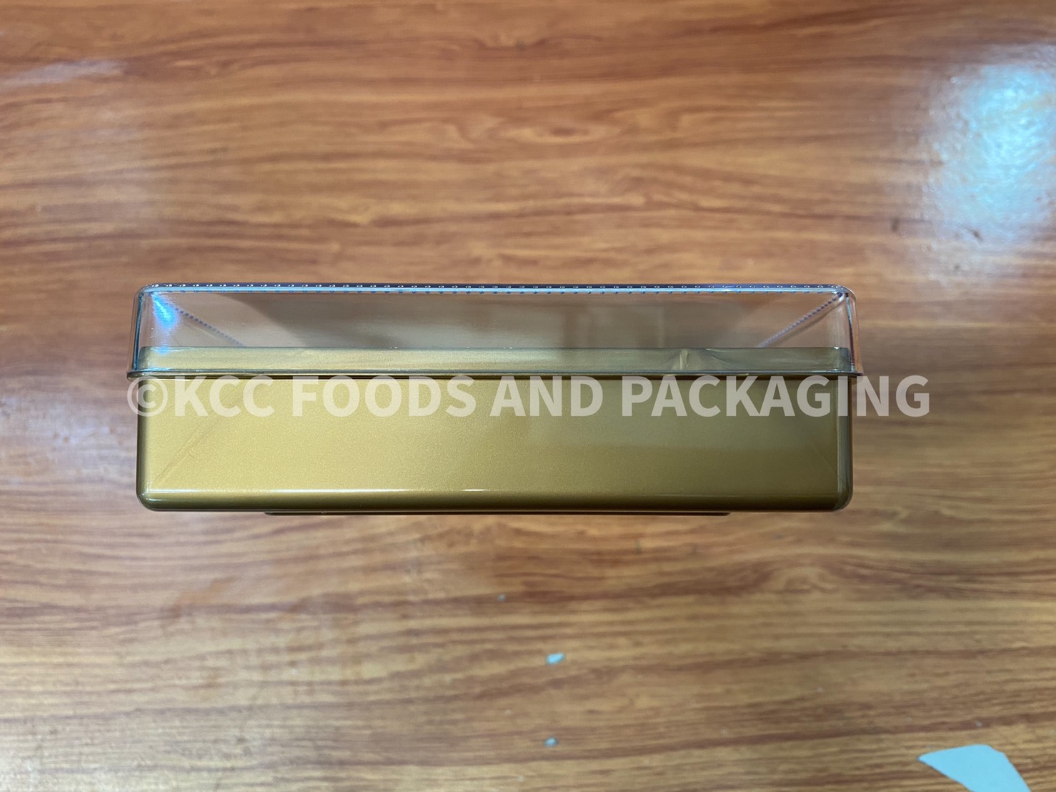 RW0939 กล่องพลาสติกแข็งสี่เหลี่ยม สีทอง/ใส