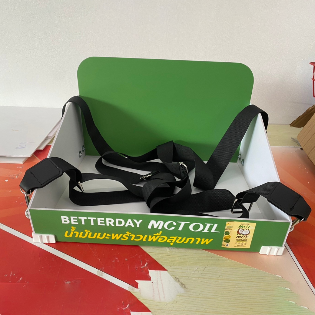 SAMPLING MOBILE TRAY ถาดแจกเคลื่อนที่ ขนาด (W)37 x (D)27 x (H)23 cm. วัสดุโครงพลาสวูดพร้อมสายคล้อง