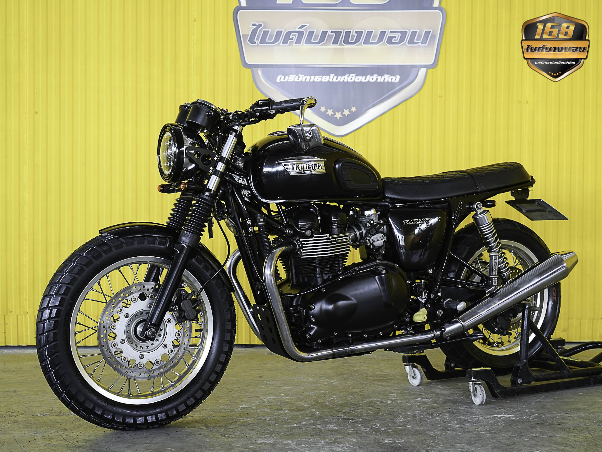 Triumph THRUXTON 900 ปี 2015 เเต่งหล่อๆ ฟรีดาวน์ออกรถ 0 บ.