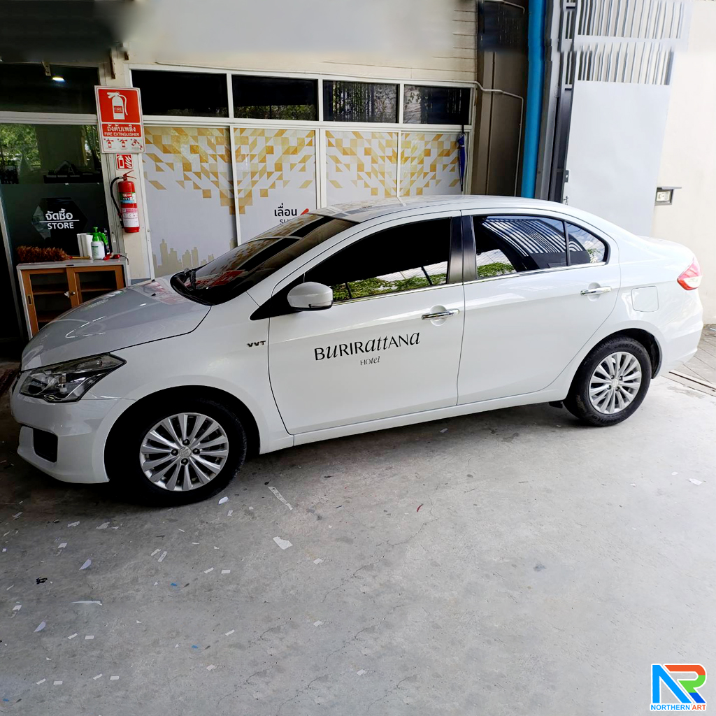 สติ๊กเกอร์ติดรถเก๋ง ไม่ทิ้งคราบกาว สั่งผลิตและติดตั้งตามแบบที่ต้องการ ติดได้ทั้ง กรุงเทพ และ เชียงใหม่