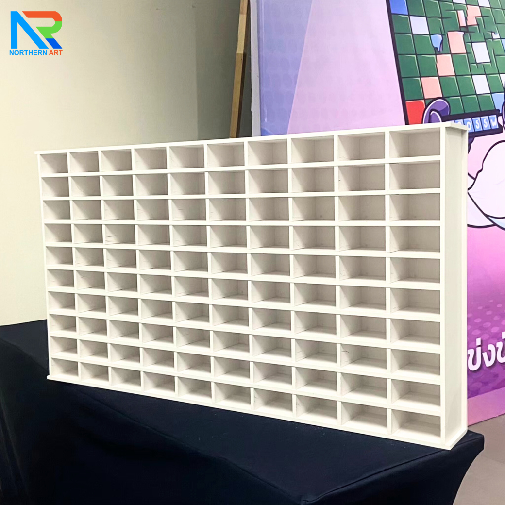 เกมส์ครอสเวิร์ด Crossword Game ขนาด (W)200 x (H)207 cm. พร้อมแผ่นตัวอักษร ช่องเก็บตัวอักษร และ แท่นวางตัวอักษร