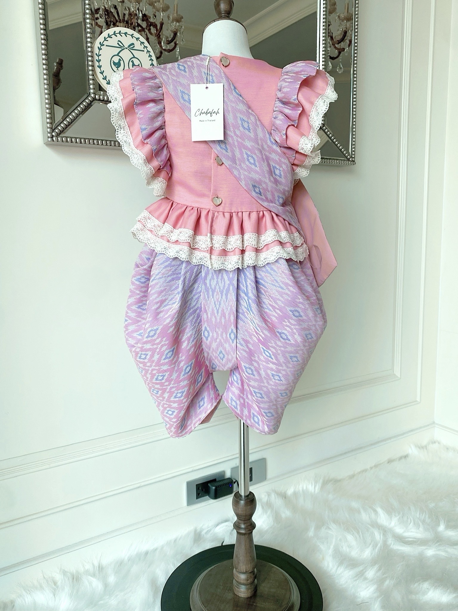 (เซต 4 ชิ้น) ชุดไทยแบรนด์ Chabafah รุ่น "ศิรินภา" สีชมพูหวาน