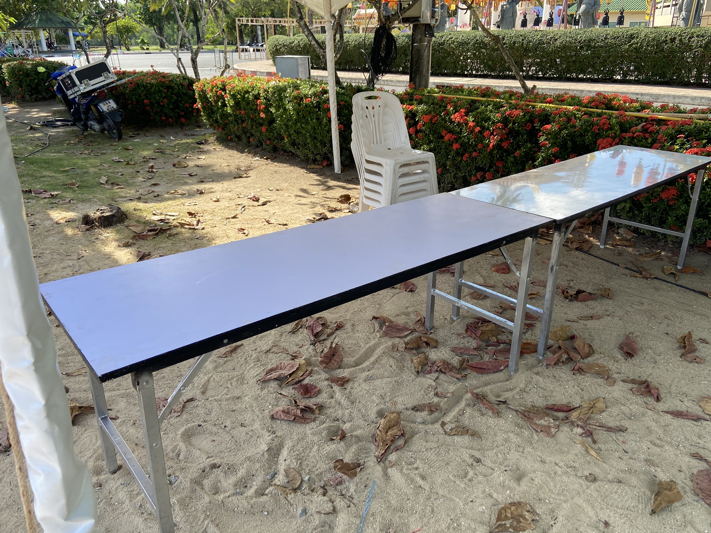 โต๊ะพับหน้าขาว1.8 / โต๊ะสัมมนา / โต๊ะหน้าขาว/ โต๊ะตั้งอาหาร / โต๊ะหน้าขาว ขนาด0.6x1.8เมตร