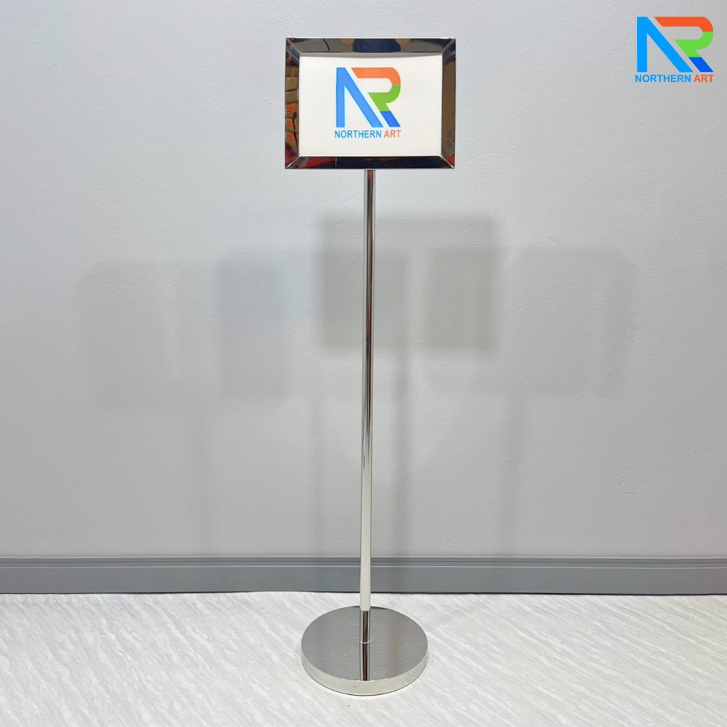 โปสเตอร์สแตนด์ สแตนเลส 304 ขนาด A4 แนวนอน ฐานกลม โชว์ภาพ2ด้าน พร้อมอะคริลิคใส 2 แผ่นประกบ