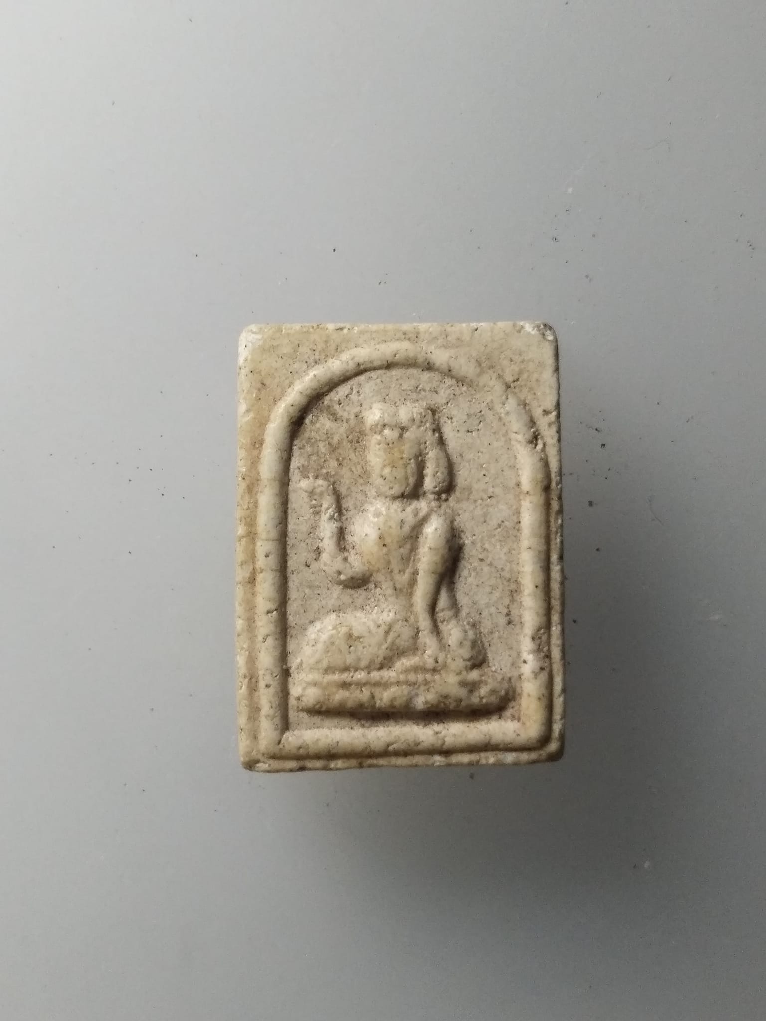 H372 พระเครื่อง แม่นางกวัก วัดนินสุขาราม เนื้อผงพุทธคุณ