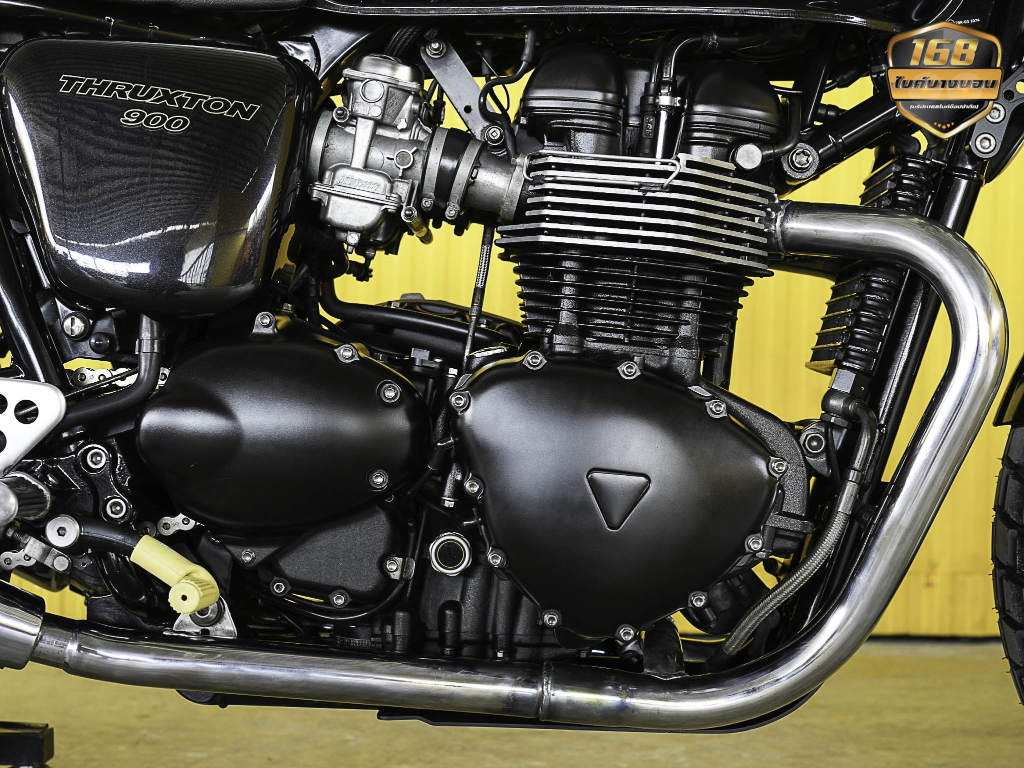 Triumph THRUXTON 900 ปี 2015 เเต่งหล่อๆ ฟรีดาวน์ออกรถ 0 บ.
