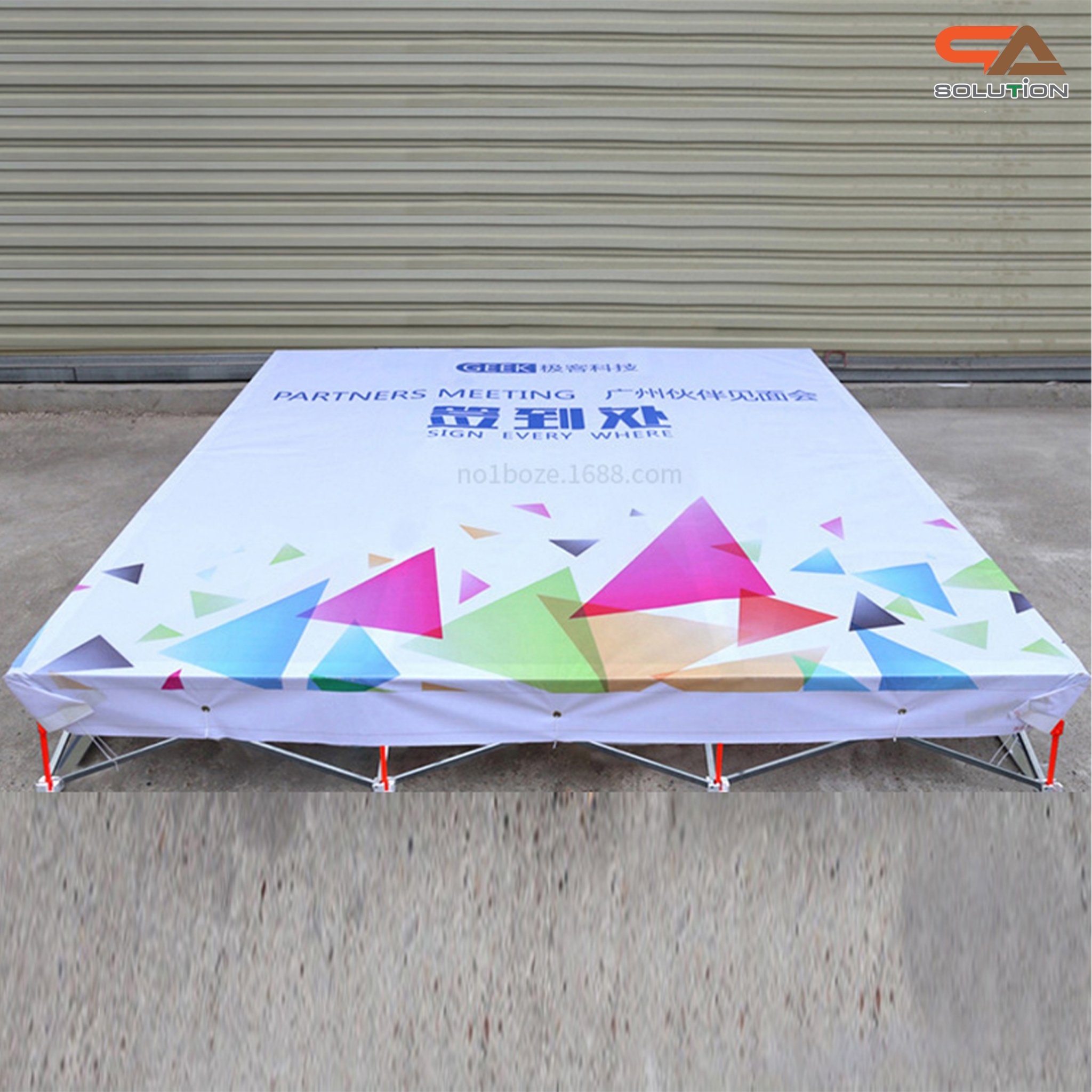 VINYL BACKDROP OUTDOOR แบคดรอปไวนิล รุ่น 2x5 ขนาด (W)500 x (H)200 cm. โครงอะลูมิเนียมพร้อมขาค้ำยัน ถอดประกอบได้ เหมาะกับงานภายนอกอาคาร