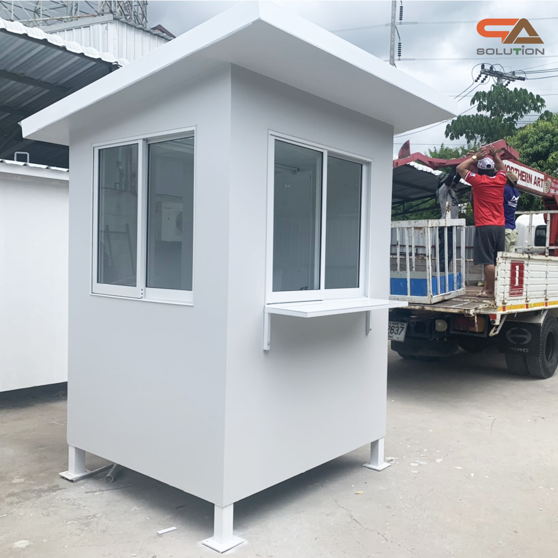 ป้อมยามสำเร็จรูป หุ้มเสา ขนาด (W)1.50 x (L)1.50 x (H)2.60 ม. โครงเหล็ก กรุแผ่นสมาร์ทบอร์ด บานหน้าต่างอลูมิเนียม