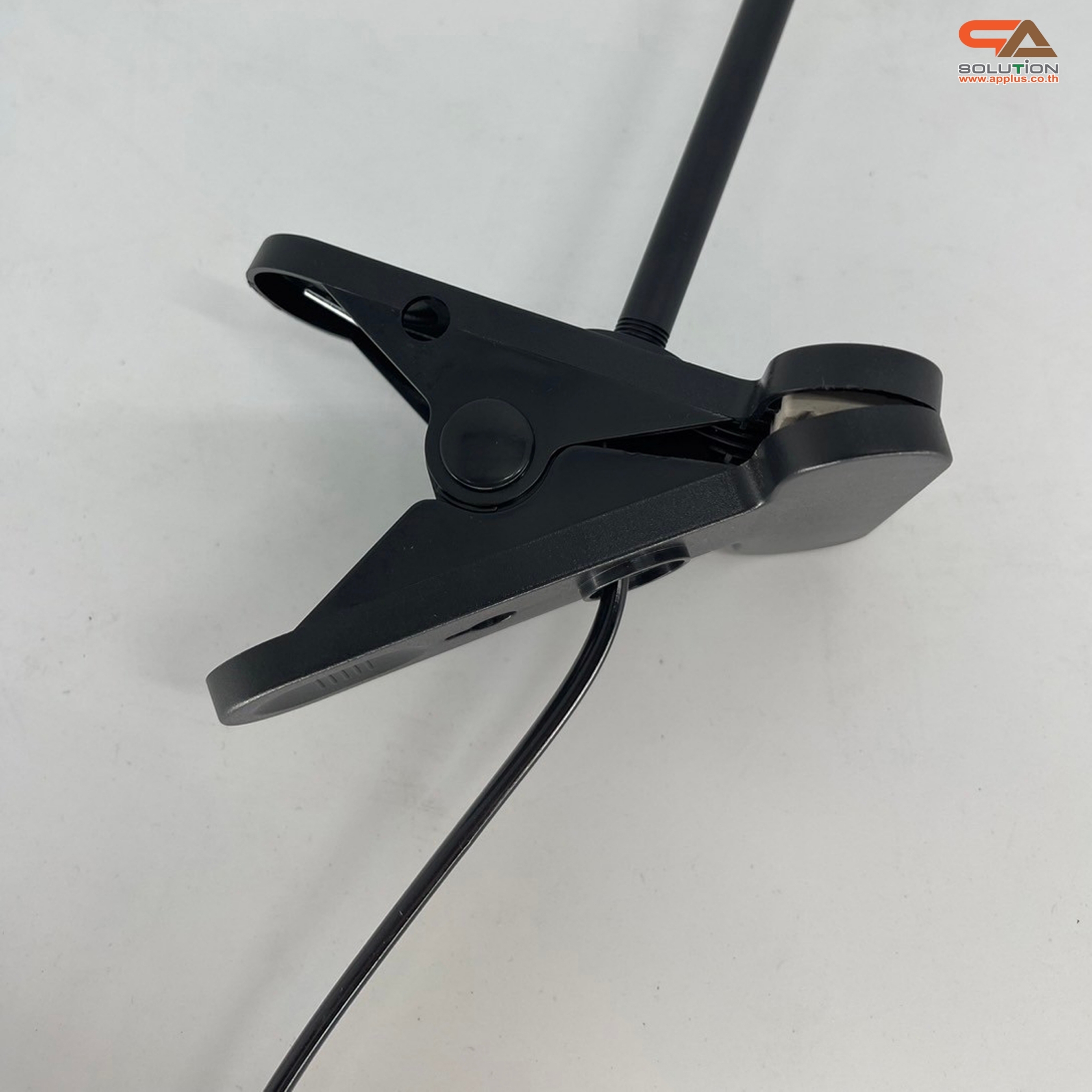 โคมไฟ ทรงกระบอก สีดำ รุ่นหนีบ แสงแดด 30 w ใช้กับโครงแบคดรอบไวนิล