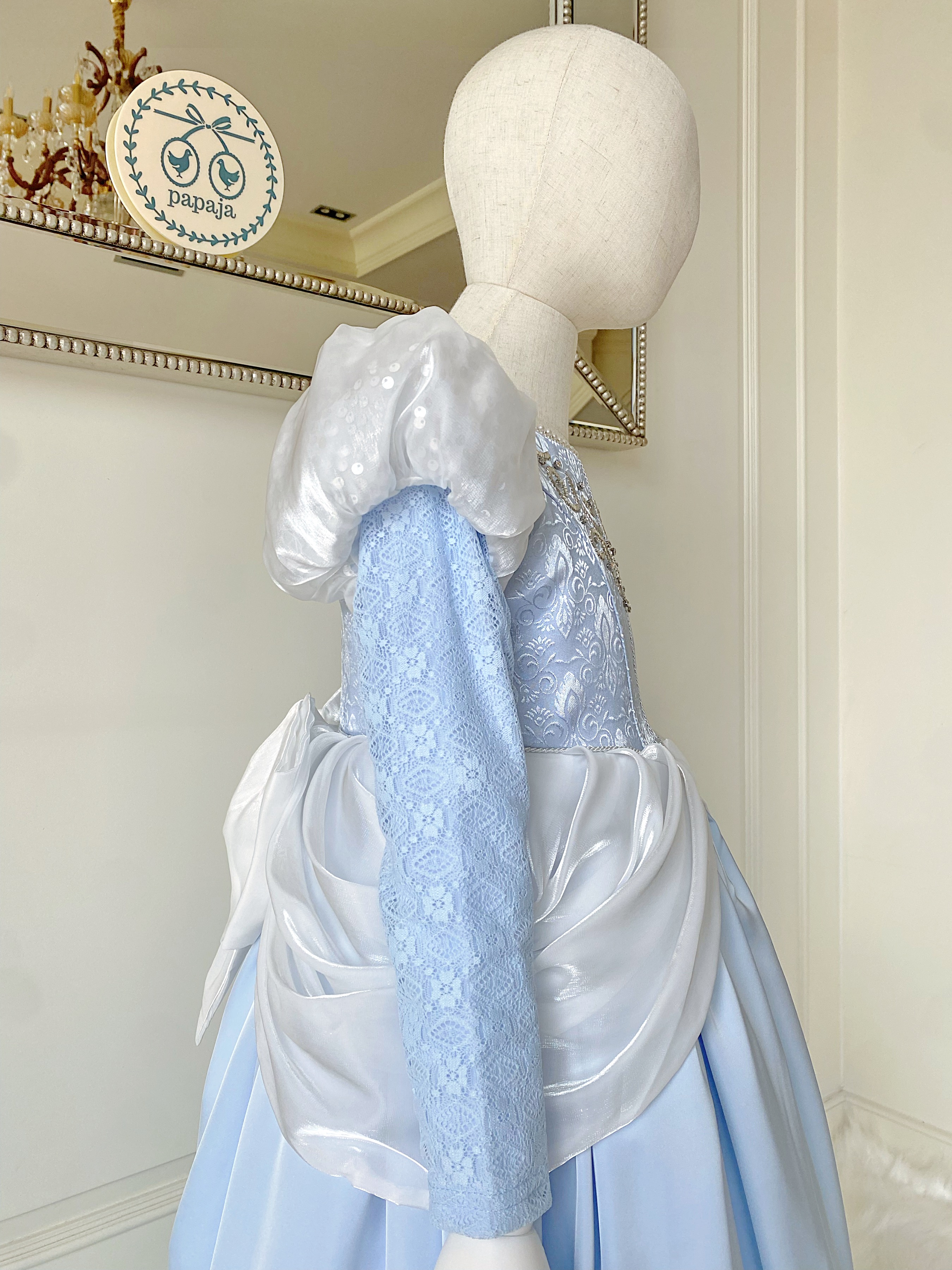 ชุดเจ้าหญิงซินเดอเรลล่าทรงคลาสสิค งาน Super Premium หรูหราอลังการที่สุด