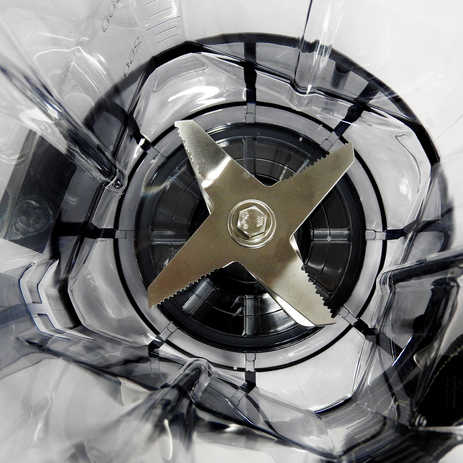 เครื่องปั่นผัก ผลไม้ 1680W โถปั่น 2.3 ลิตร