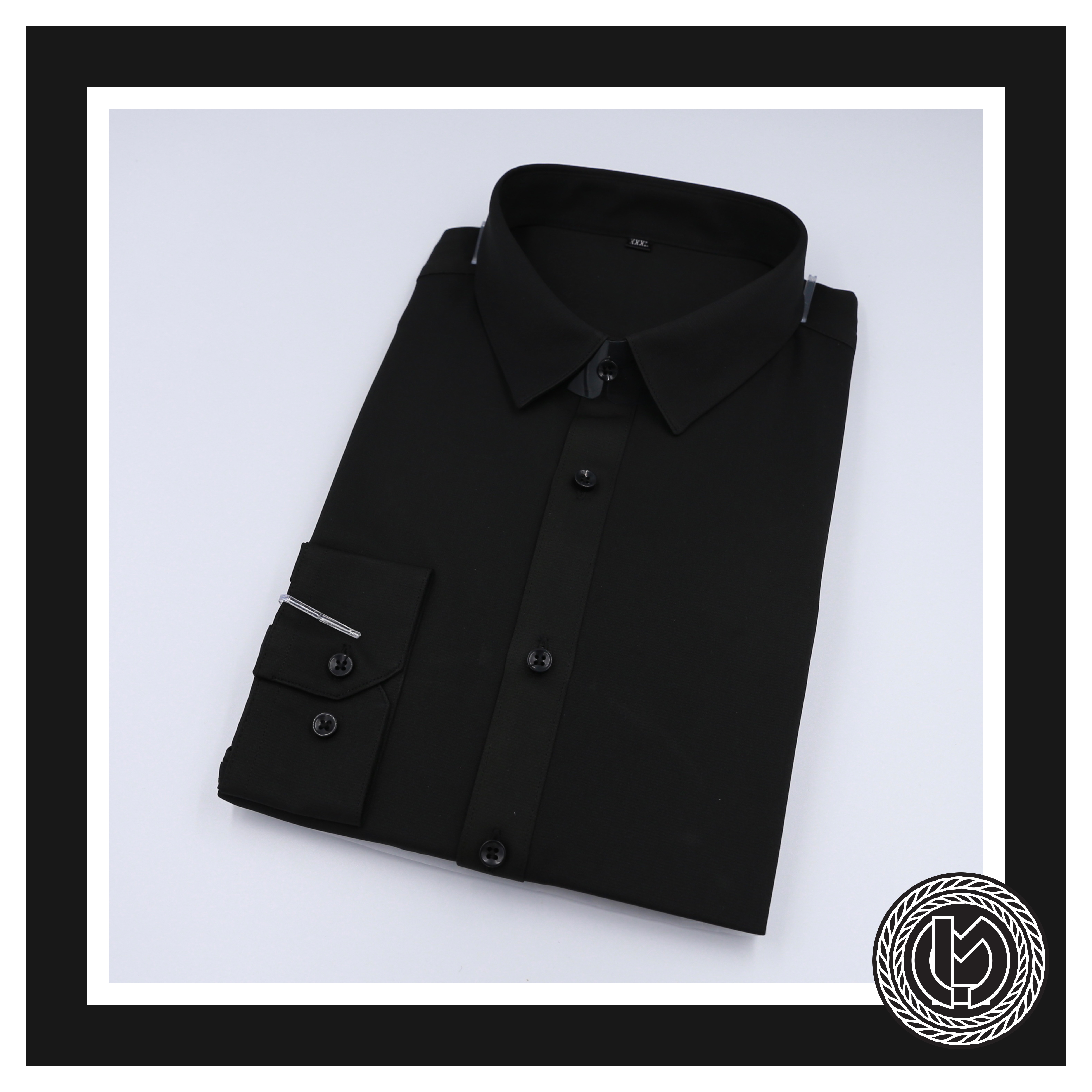 เสื้อเชิ้ตสีดำ Black Shirt (Standard Collar)