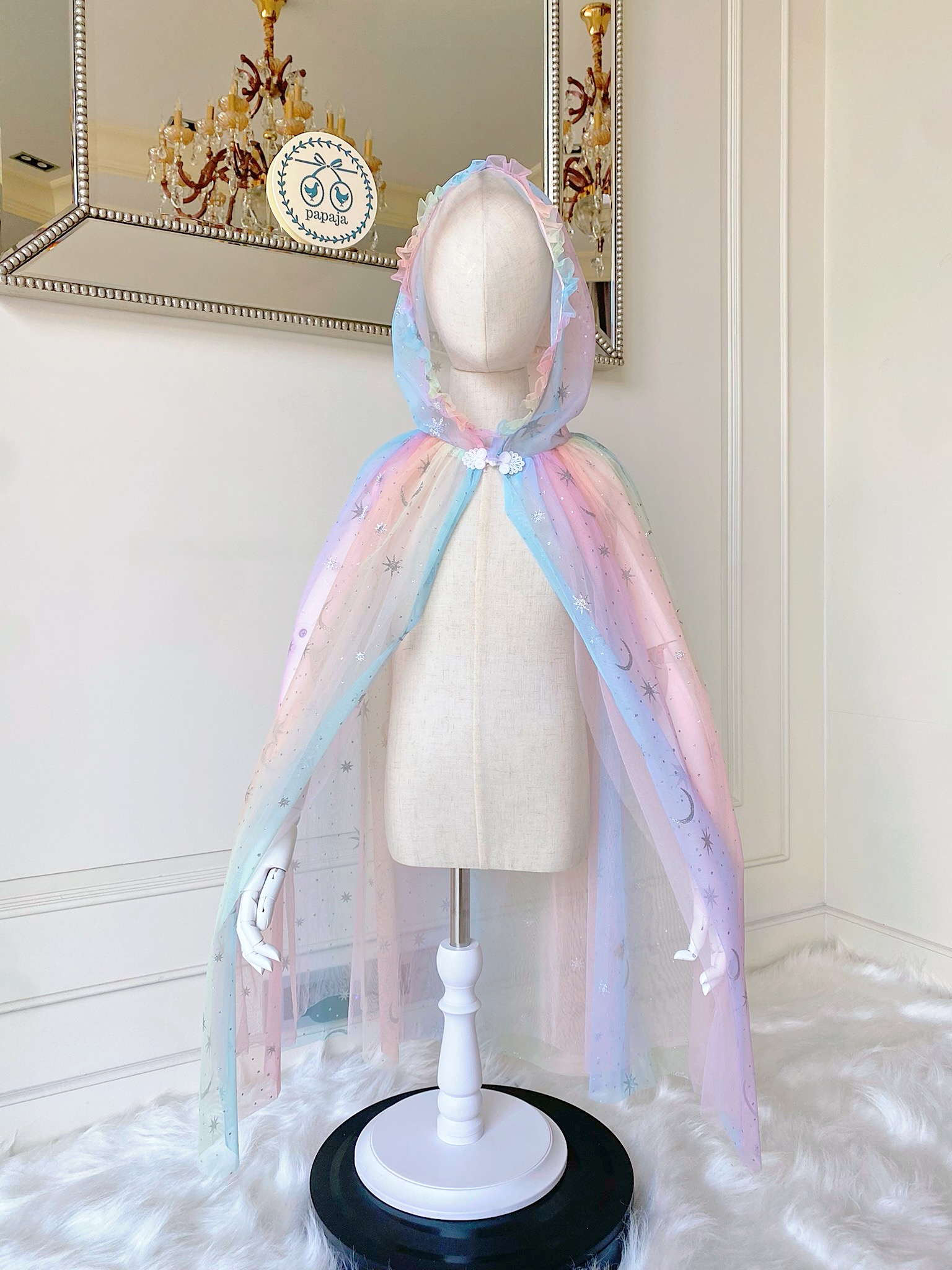 ผ้าคลุมชุดเจ้าหญิงสีเรนโบว์พาสเทล สกรีนลายวิ้ง วัสดุอย่างดี (ยาว 75 cm.)