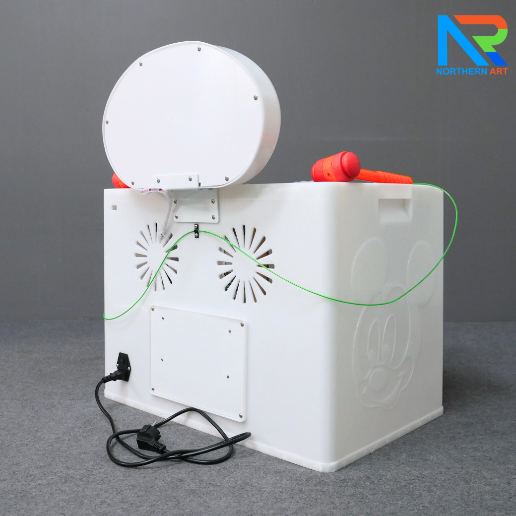 เกมส์ตีตุ่น ขนาด (W)60 x (D)40 x (H)70 cm. พร้อมไฟ LED นับคะแนน กุญแจสำหรับไขตู้เกมส์ 4 ดอก พร้อมเหรียญโลหะ 10 เหรียญ