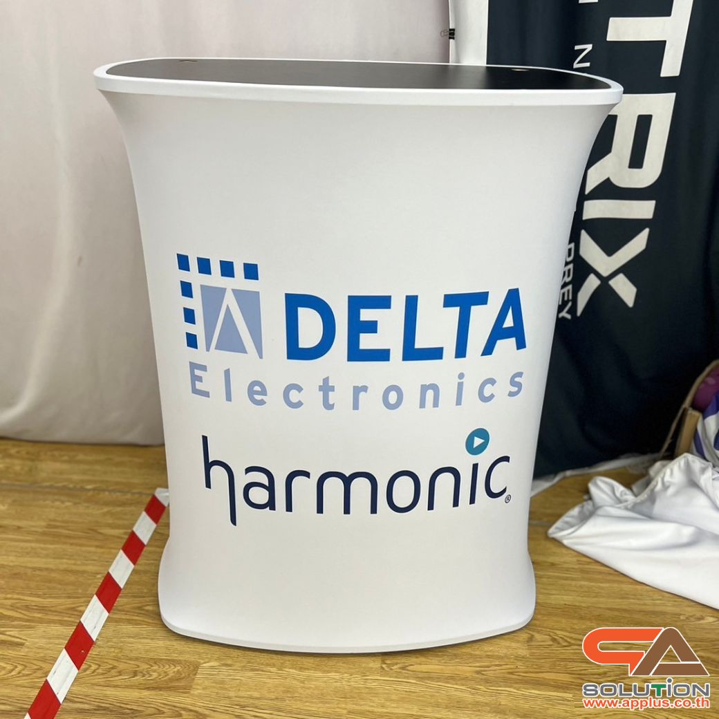 เคาน์เตอร์ผ้าออกบูธ รุ่น R06 ทรงสี่เหลี่ยมผืนผ้า โครงอะลูมิเนียมอย่างดี จัดเก็บง่าย