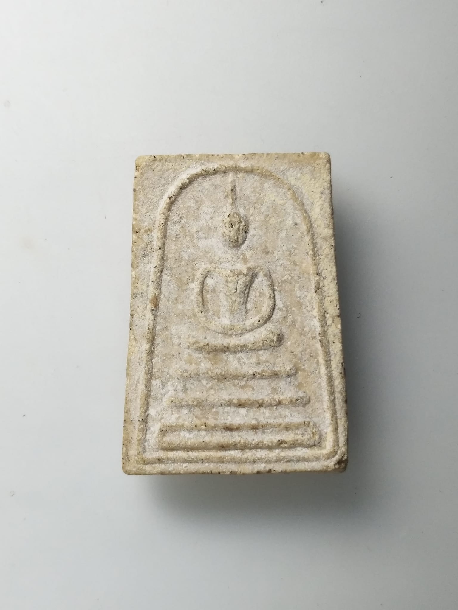 G666 พระสมเด็จผงฉัพพรรณรังสี หลวงพ่อสละ วัดประดู่ทรงธรรม (หลังพระธาตุ) พระรุ่นนี้ของท่าน ผู้ที่จะได้ ต้องไปขึ้นกรรมฐาน กับท่าน ถึงจะได้มา