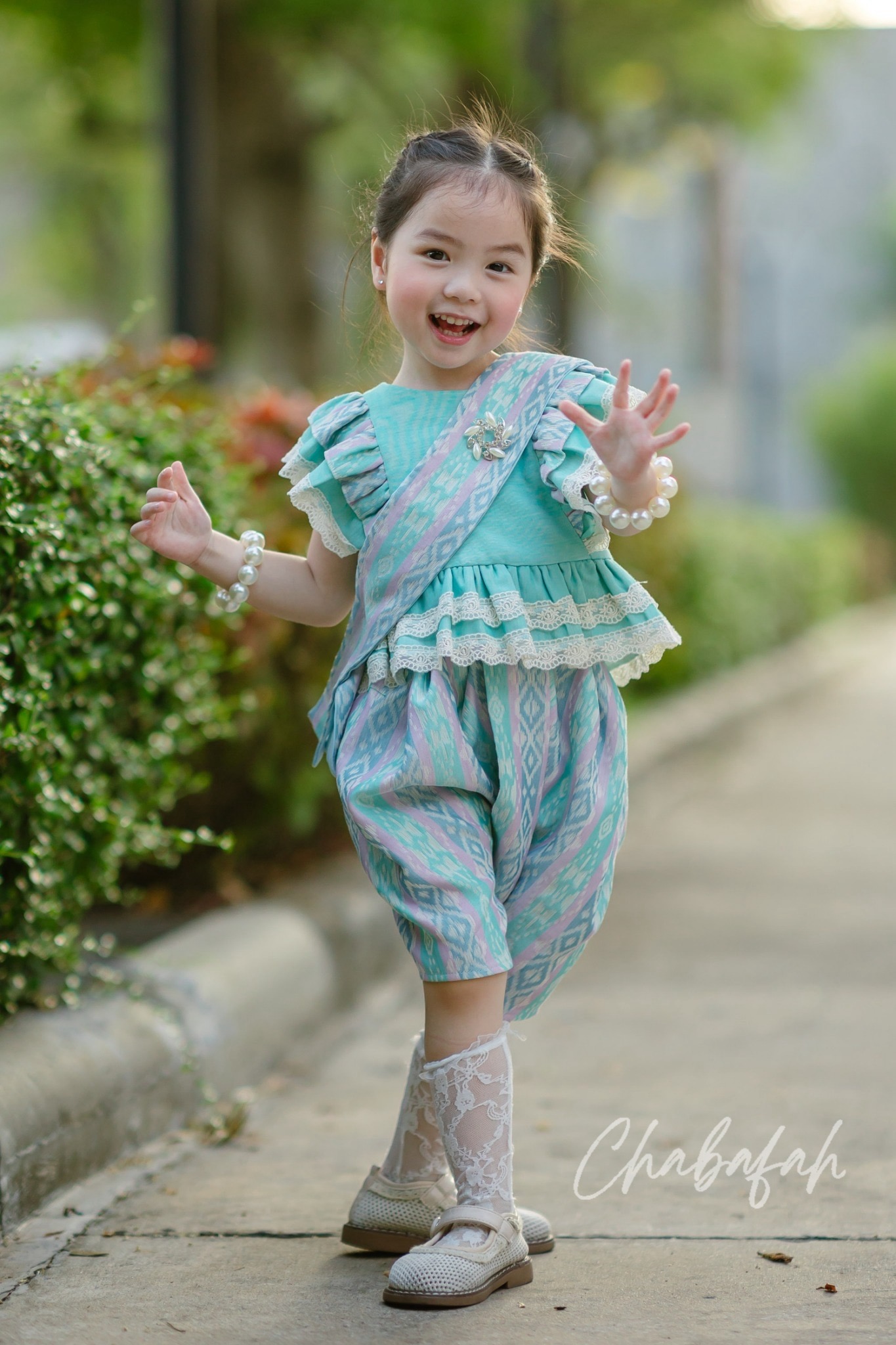 (เซต 4 ชิ้น) ชุดไทยแบรนด์ Chabafah รุ่น ศิรินภา สีฟ้า