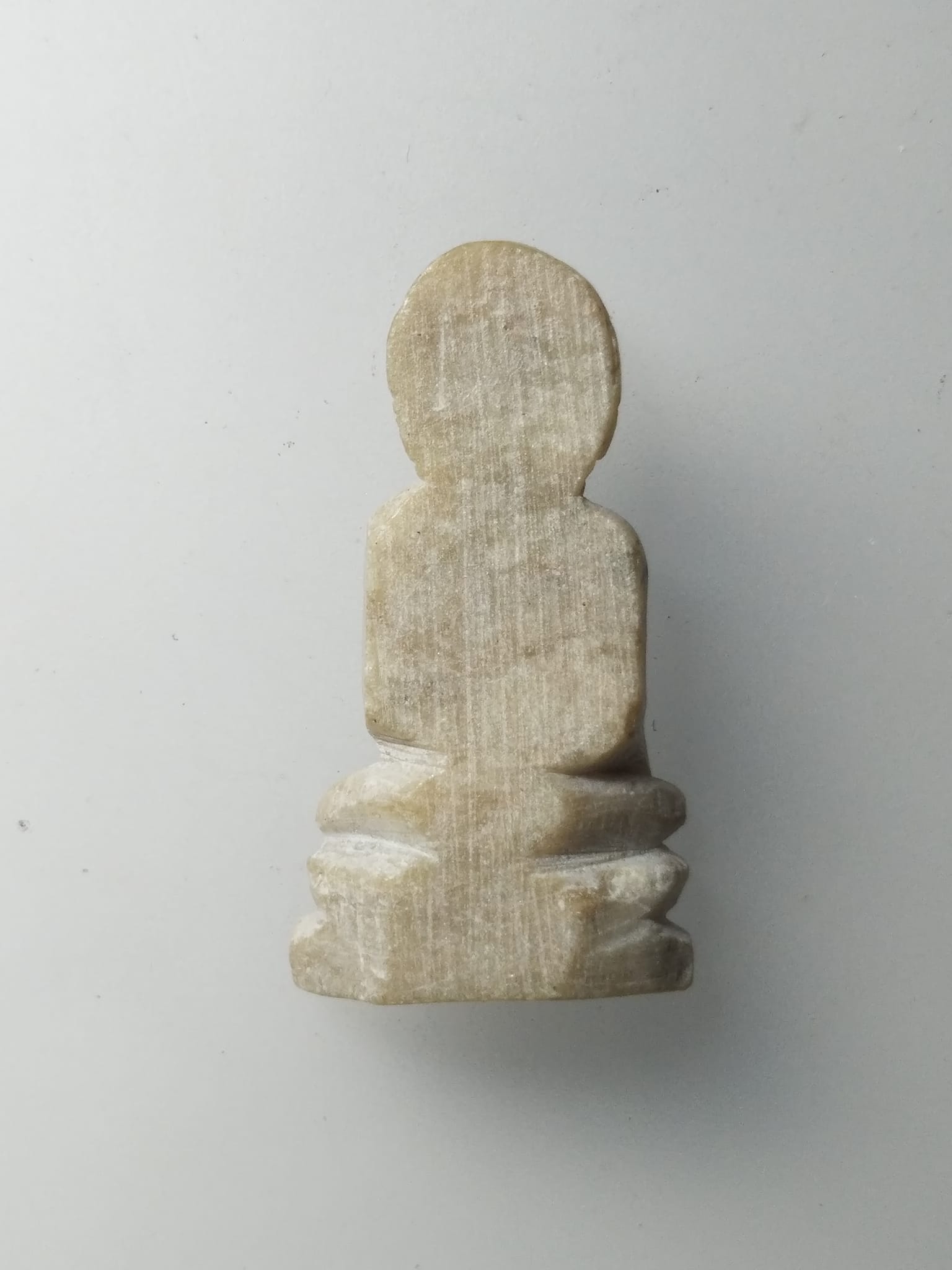 G888 พระพุทธหินแกะ