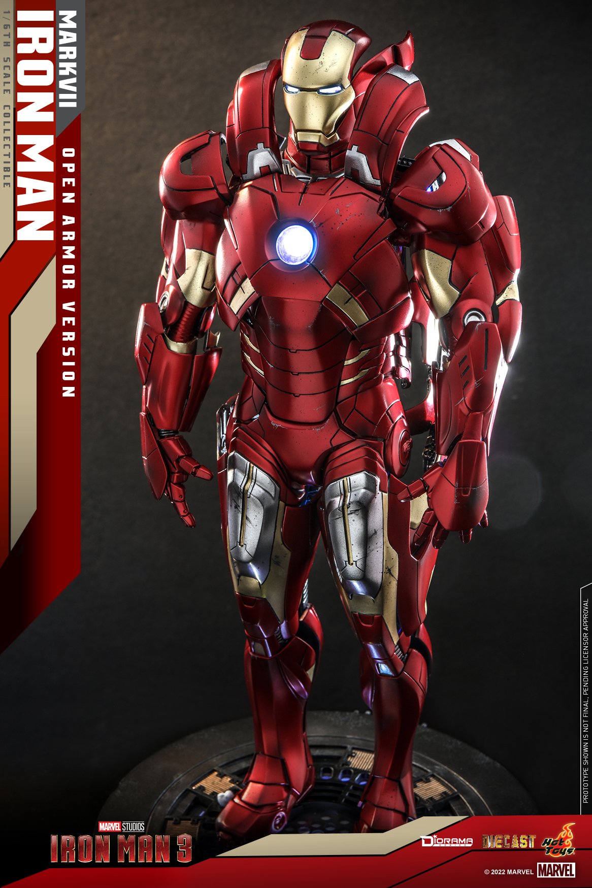 Hot Toys DS004D51 1/6 Iron Man 3 - Iron Man Mark VII (Open Armor Version)