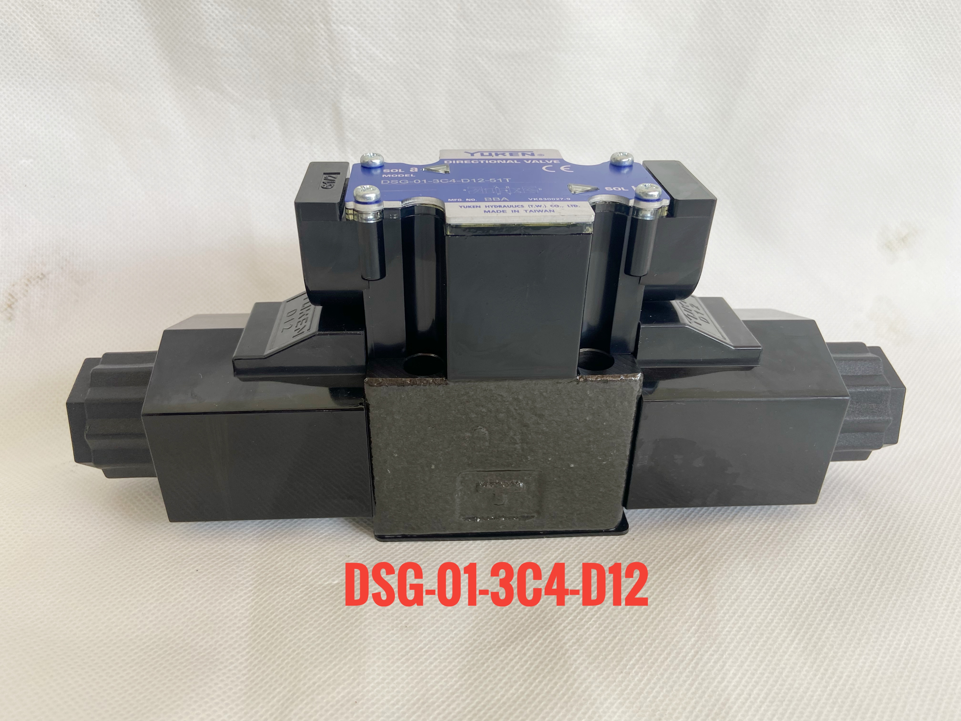 Solenoid Valve DSG-01-3C4-D12 /DC12V