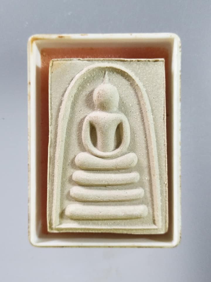 A337 พระสมเด็จหลวงพ่อแพ วัดพิกุลทอง จ.สิงห์บุรี